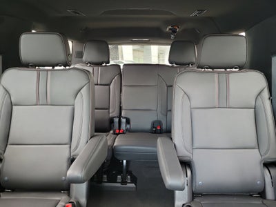 2024 Chevrolet Suburban RST