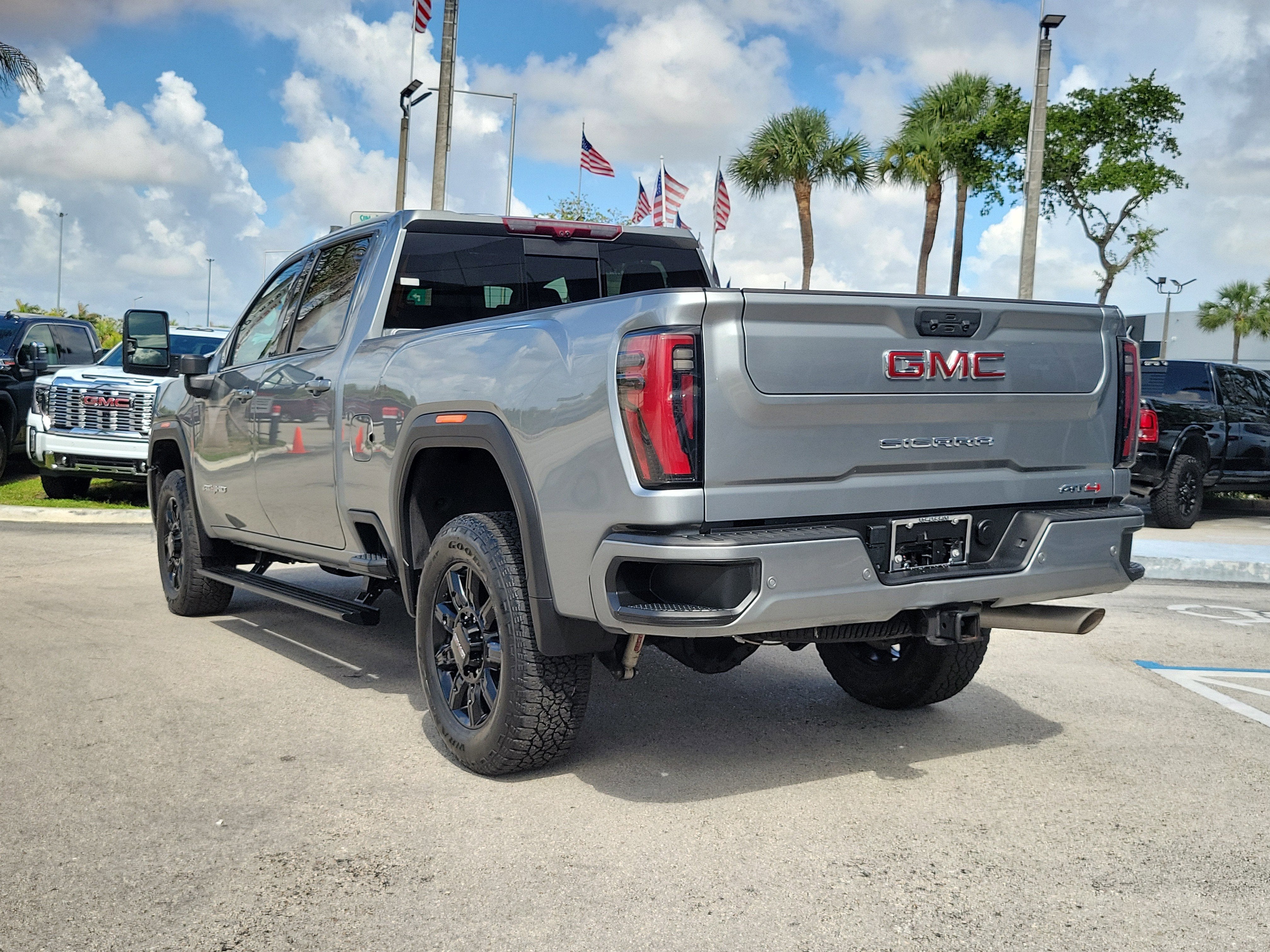 2024 GMC Sierra 2500 HD AT4