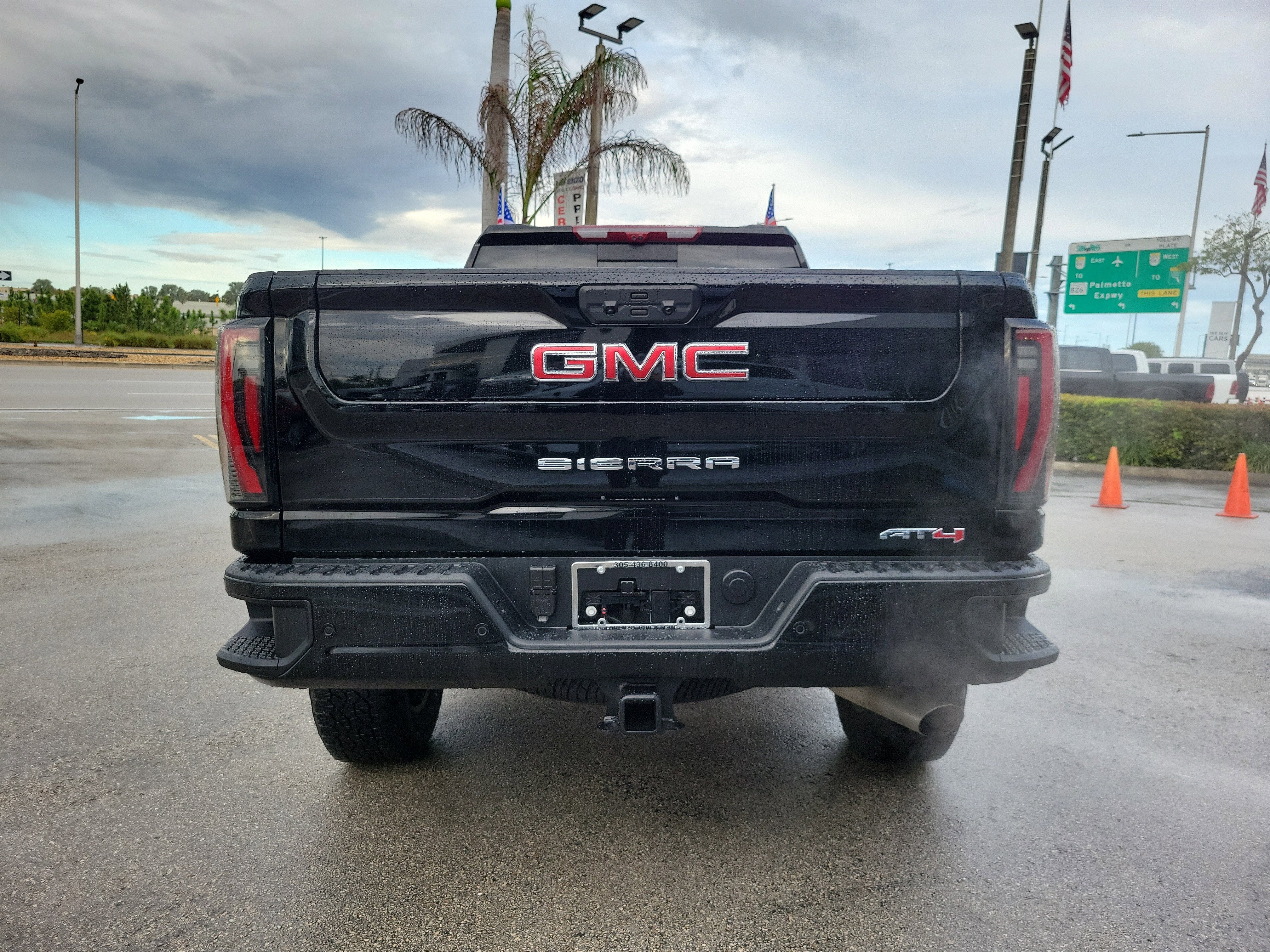 2025 GMC Sierra 2500 HD AT4