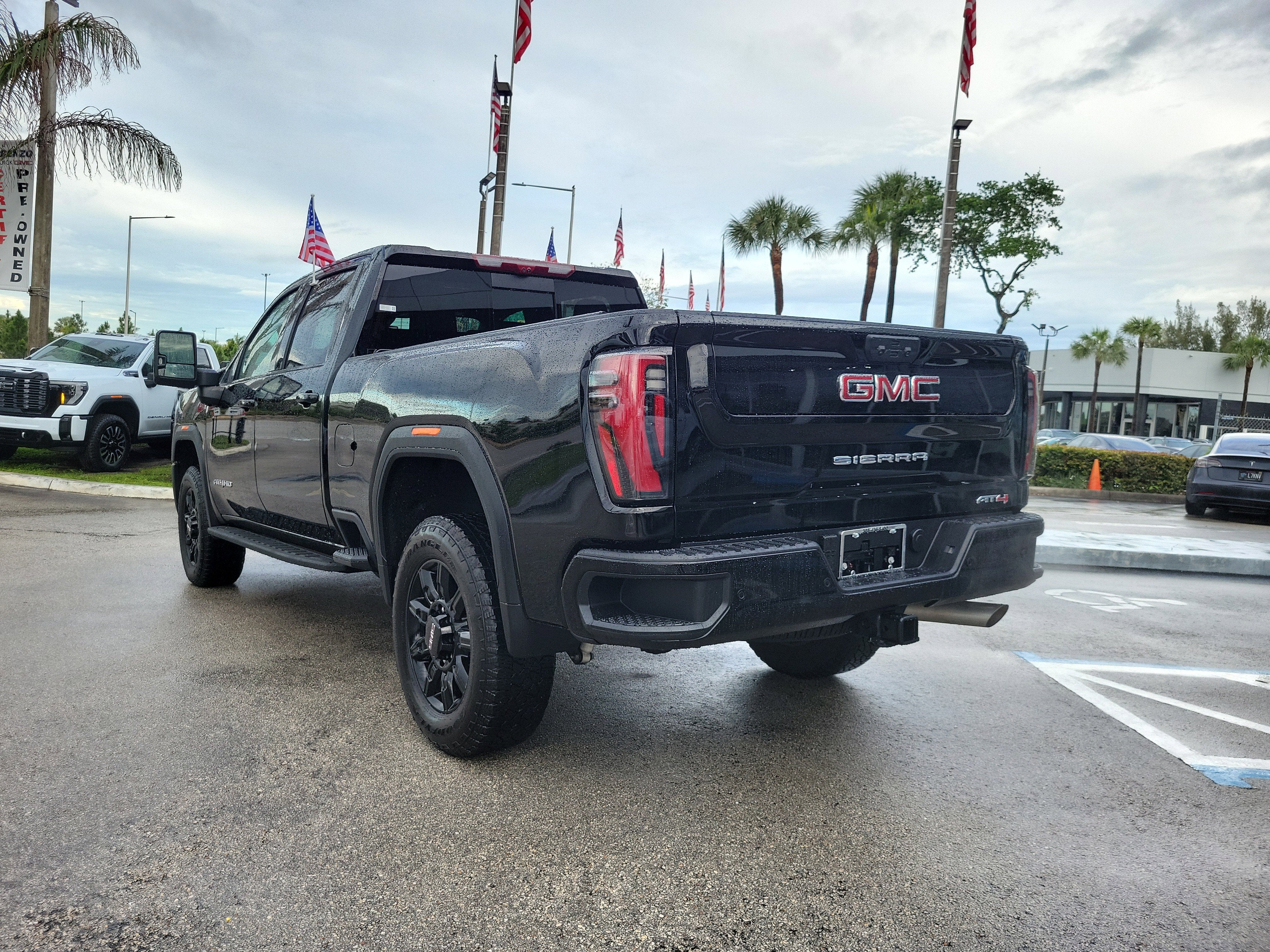 2025 GMC Sierra 2500 HD AT4