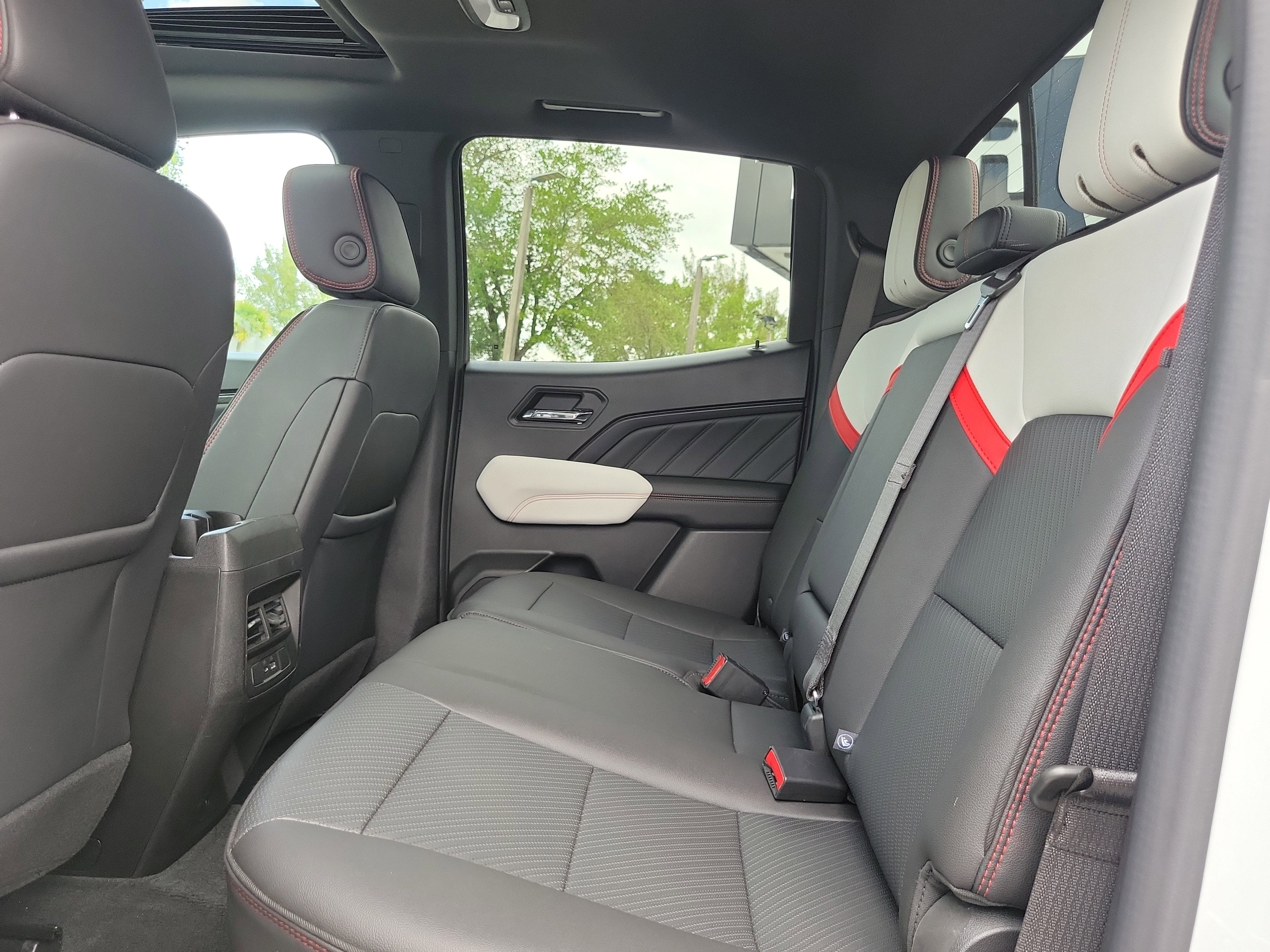 2023 GMC Canyon AT4X