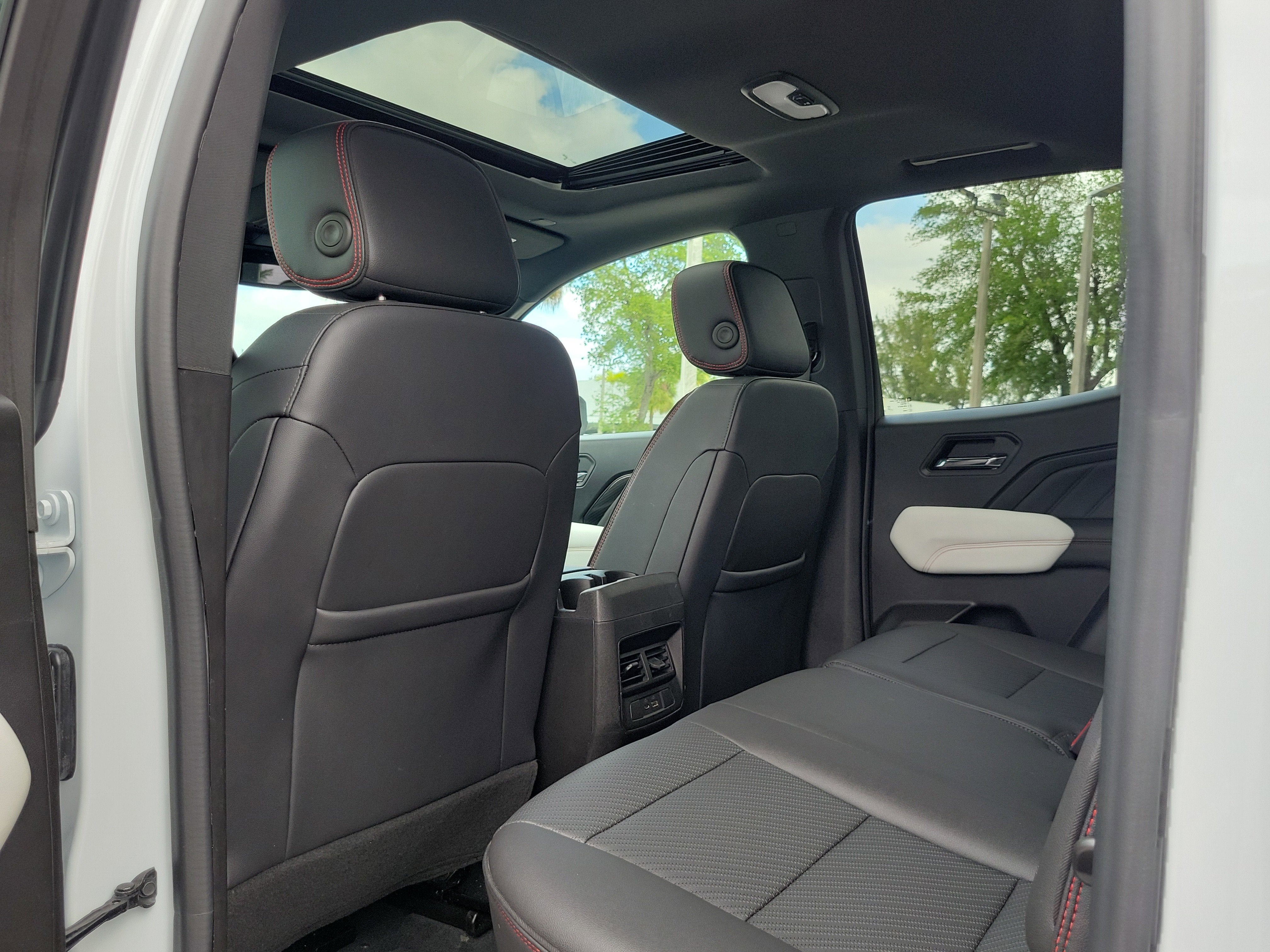 2023 GMC Canyon AT4X