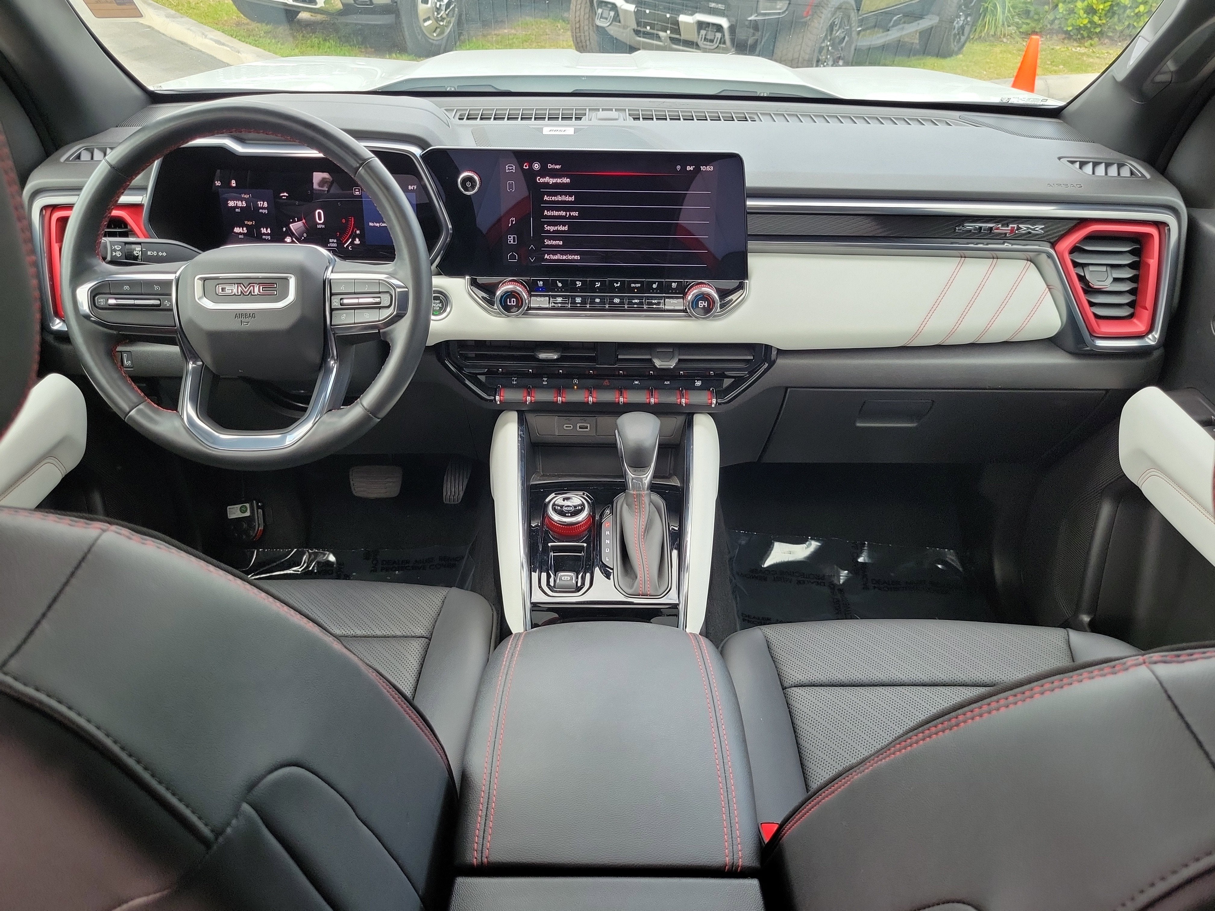 2023 GMC Canyon AT4X