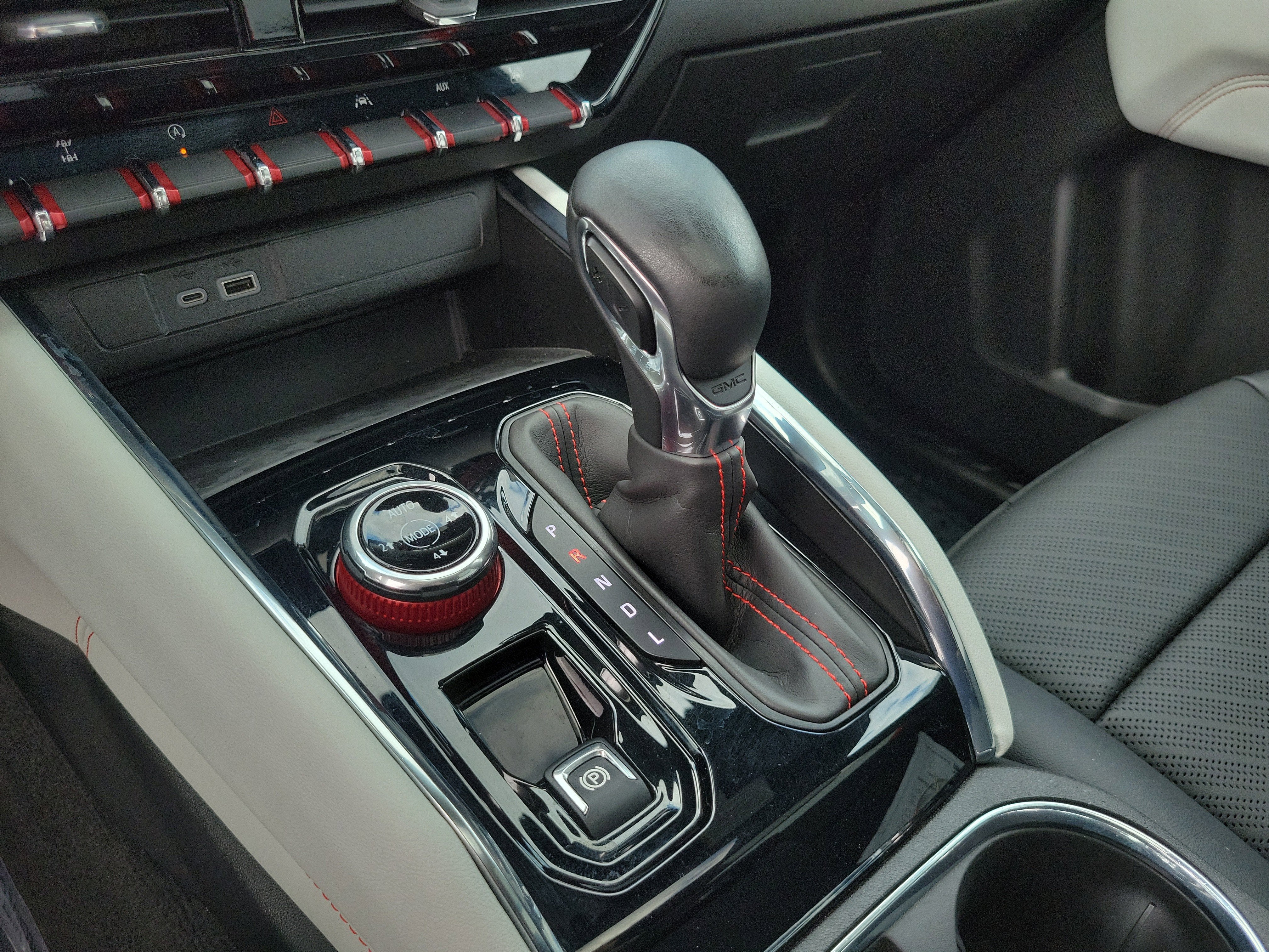 2023 GMC Canyon AT4X