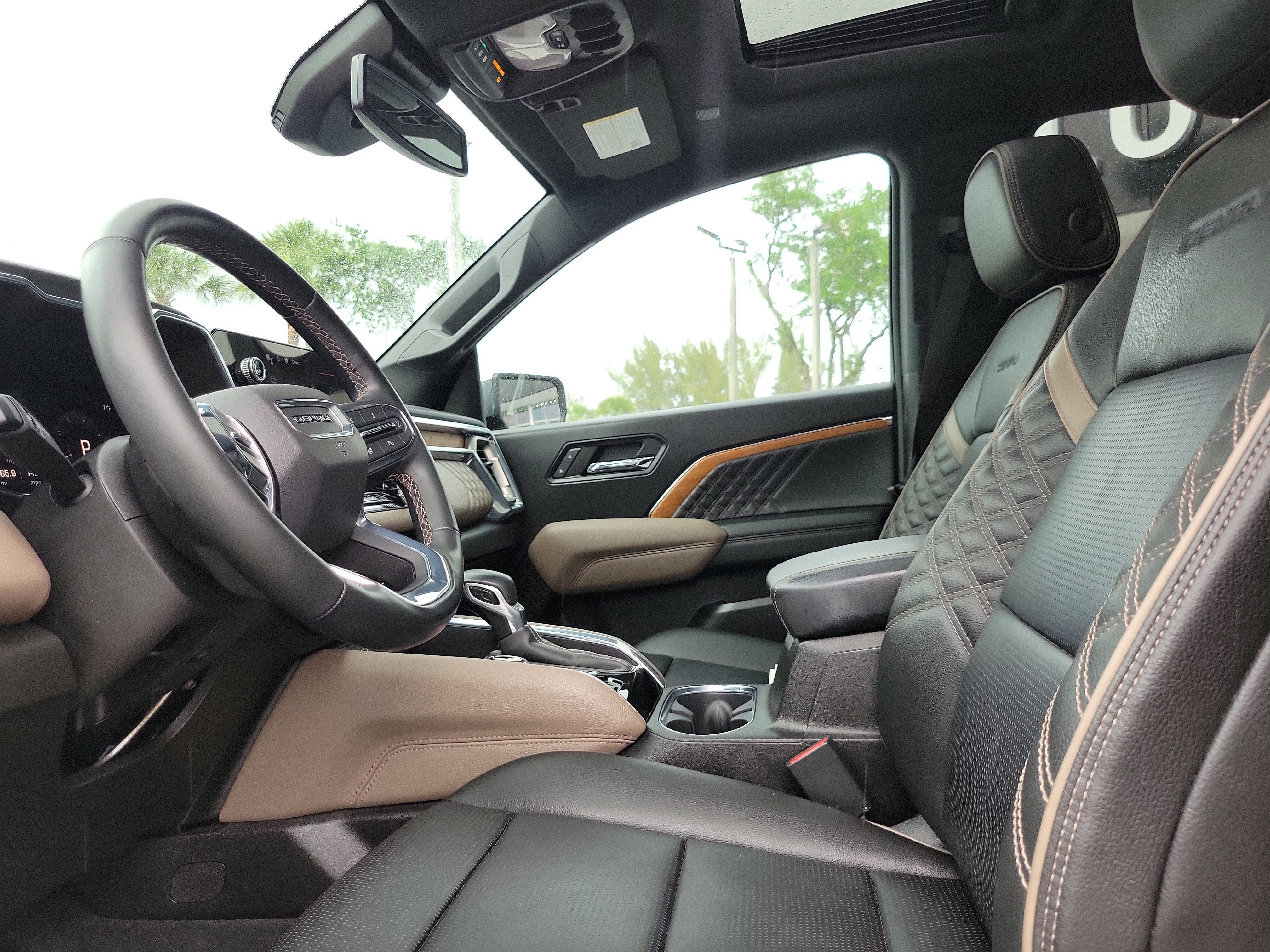 2023 GMC Canyon Denali