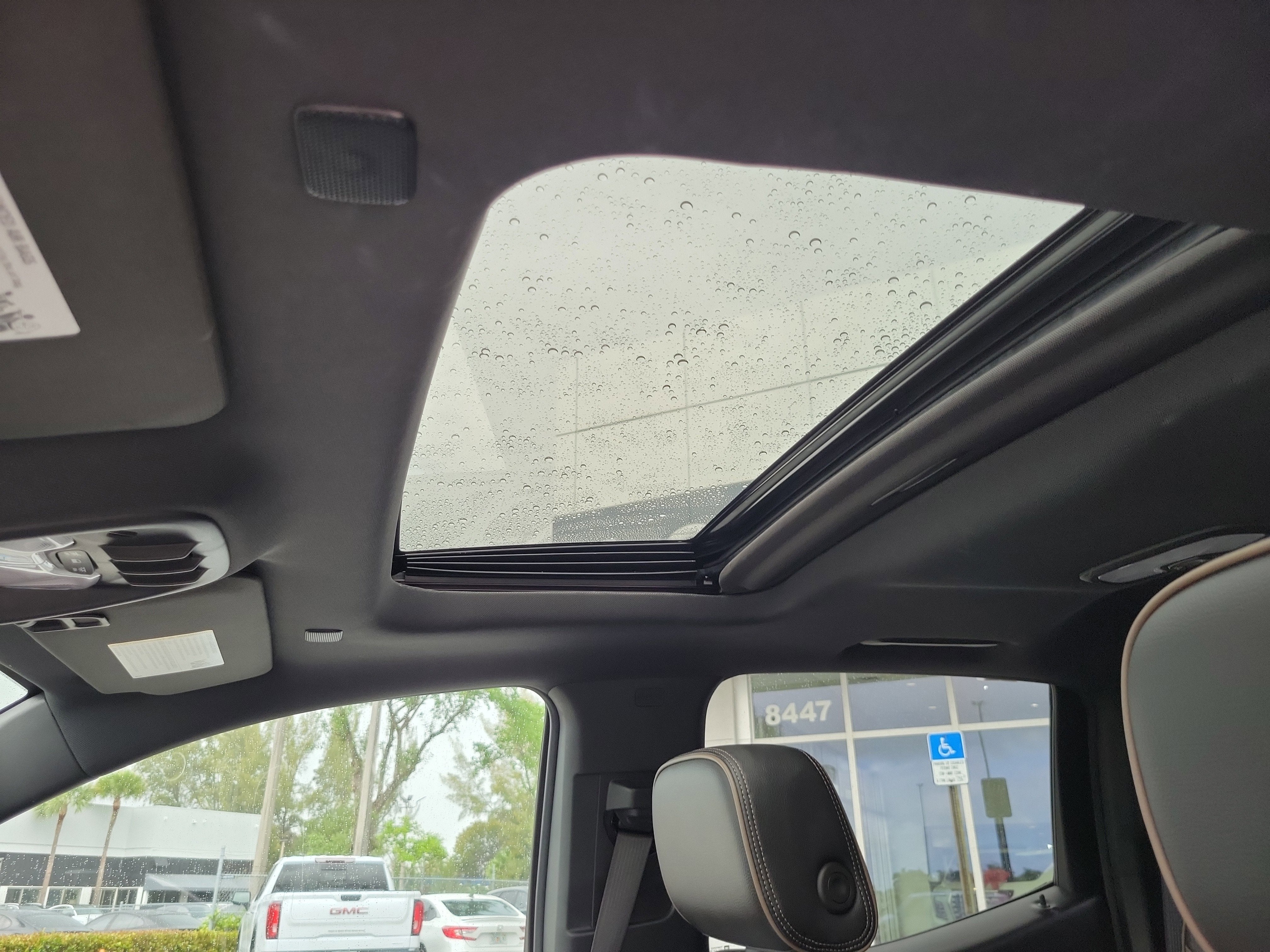 2023 GMC Canyon Denali