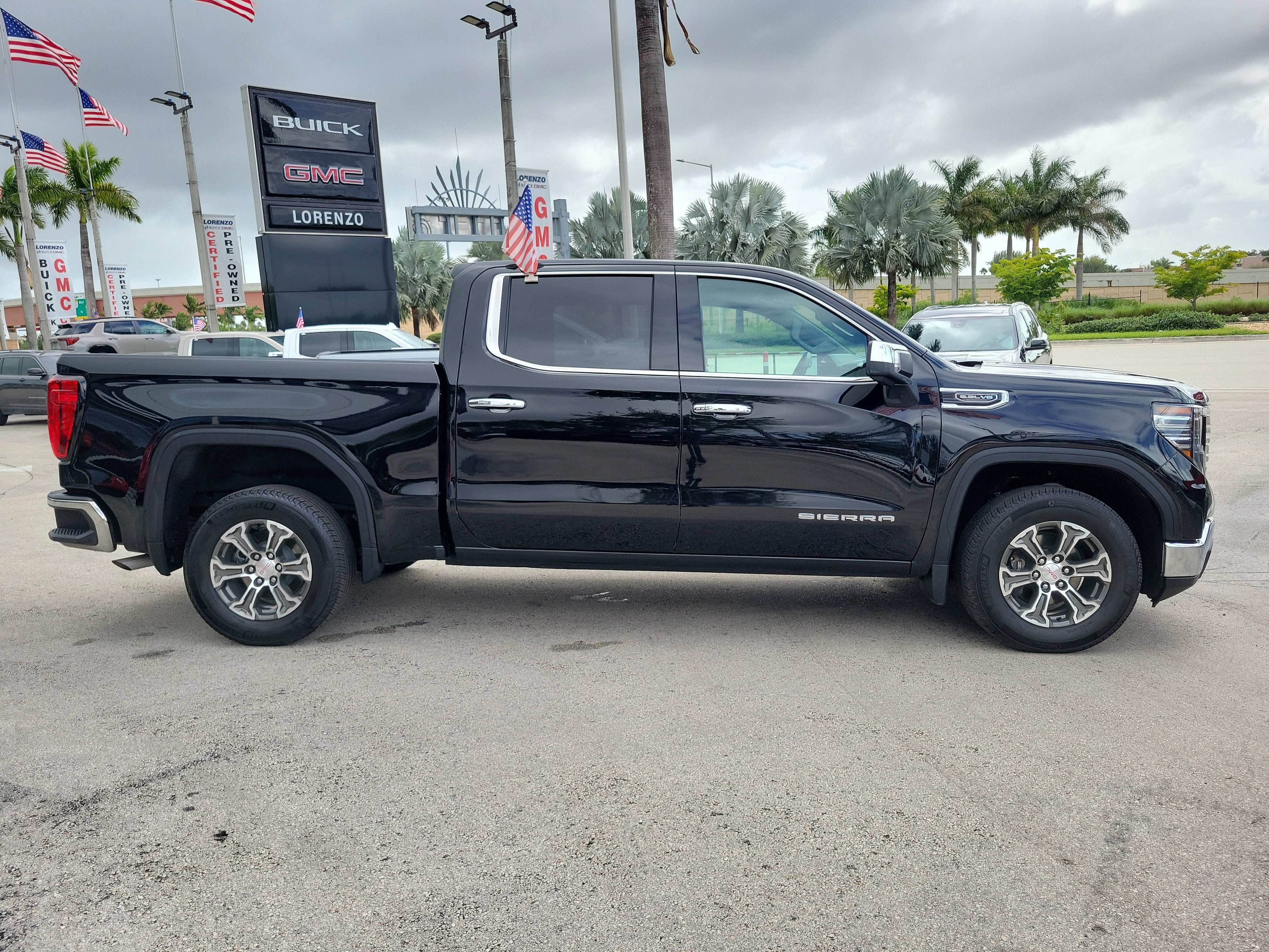 2026 GMC Sierra 1500 SLT