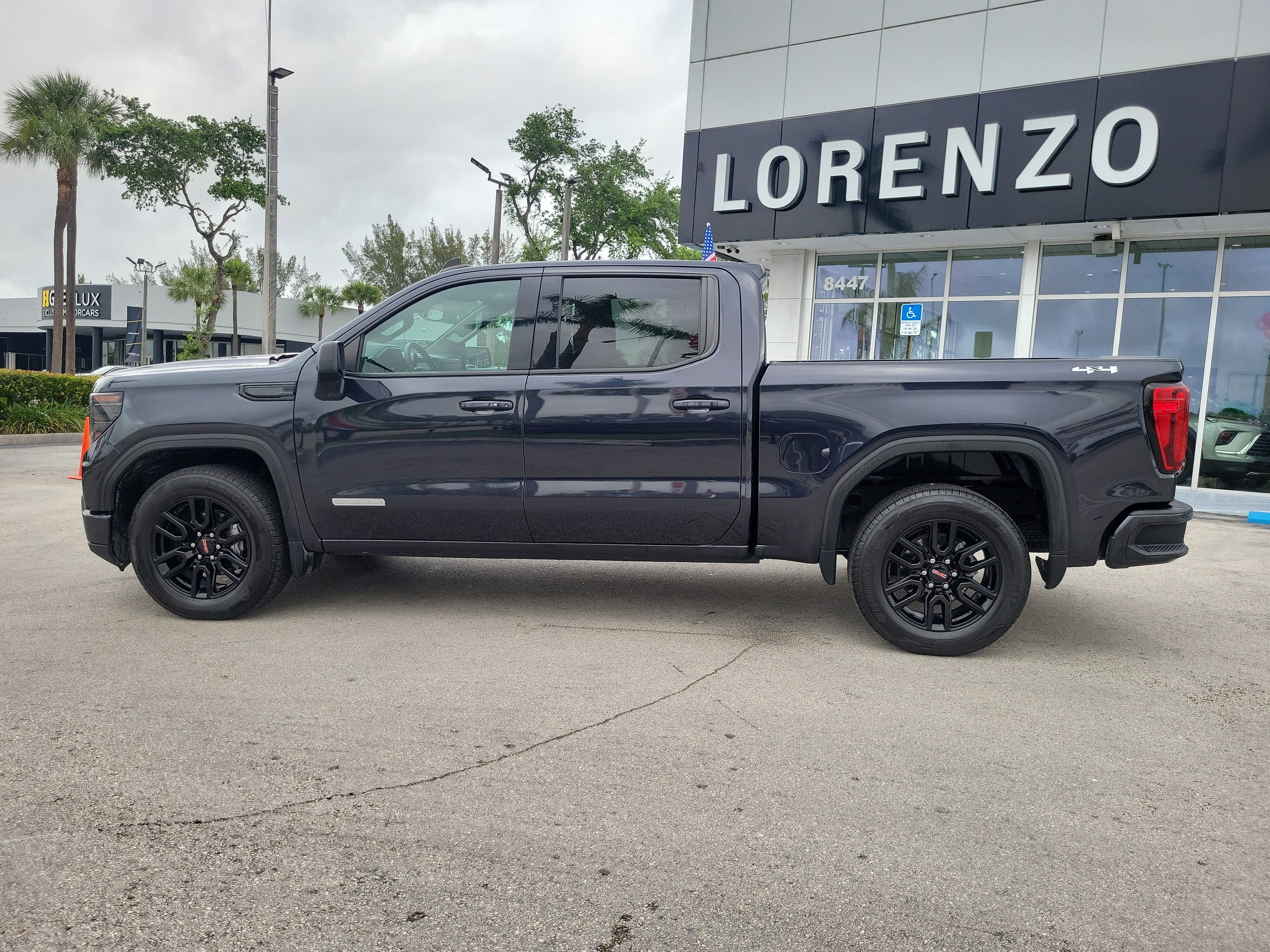 2023 GMC Sierra 1500 Elevation