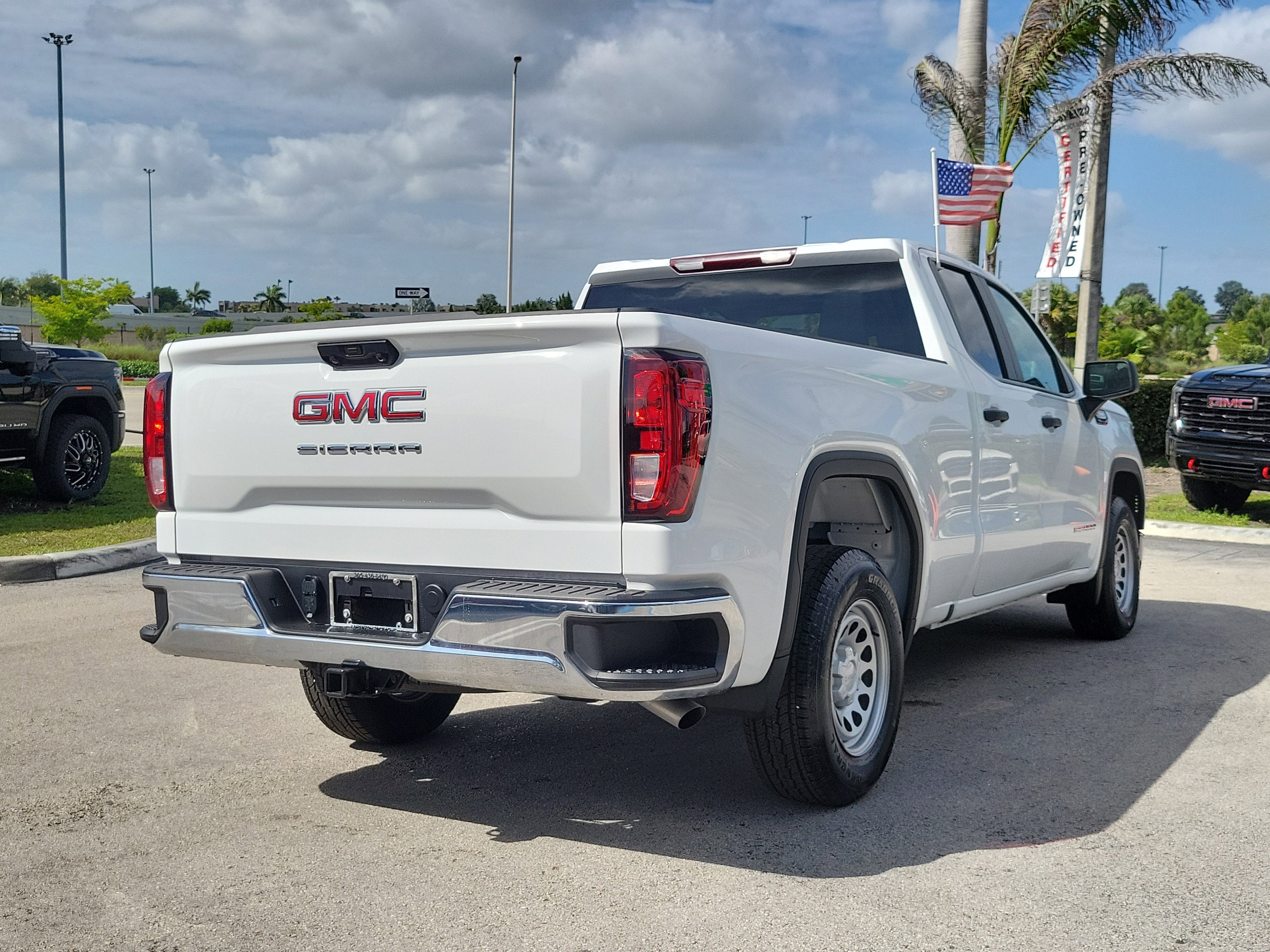 2025 GMC Sierra 1500 Pro