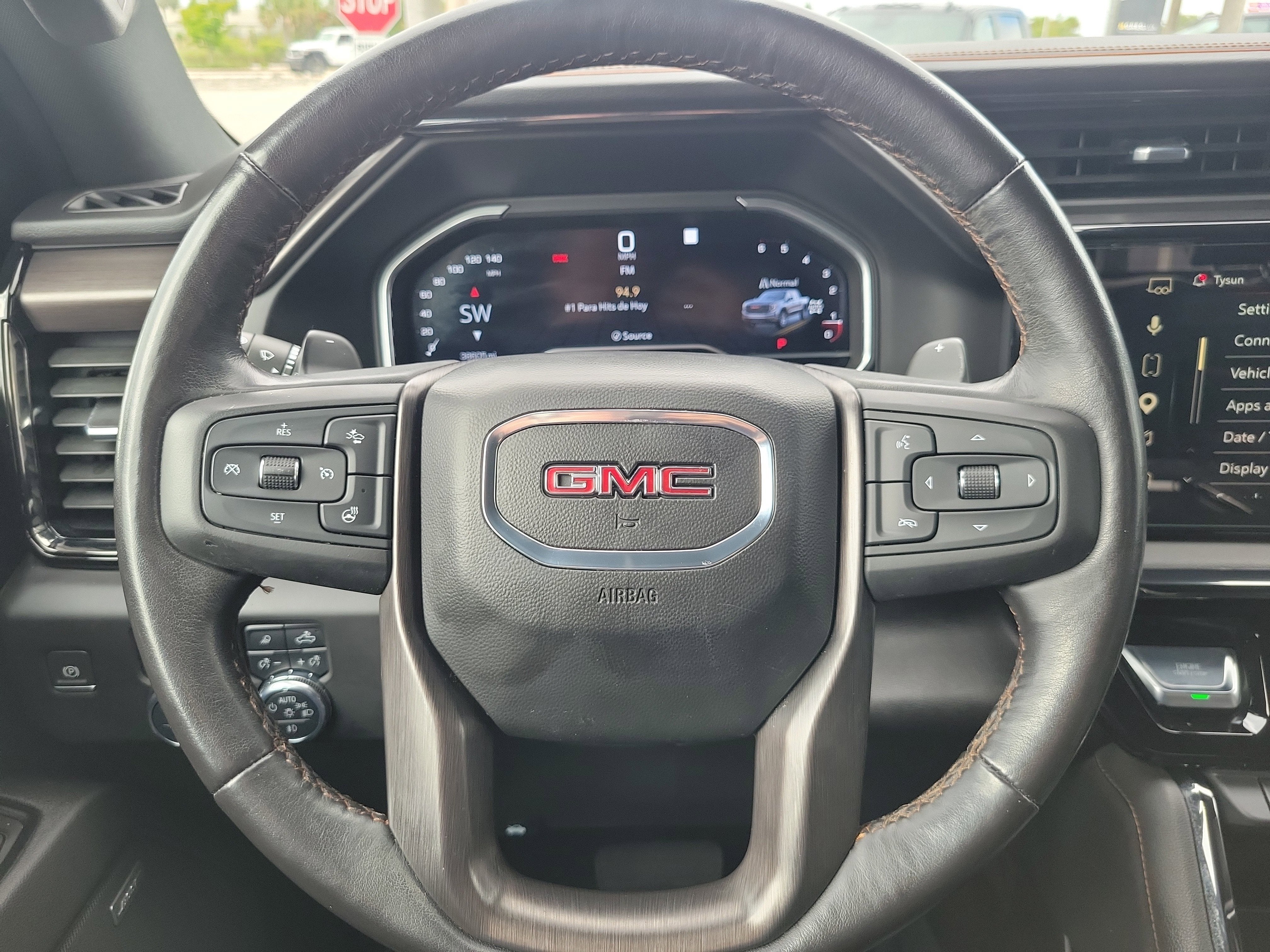 2022 GMC Sierra 1500 AT4