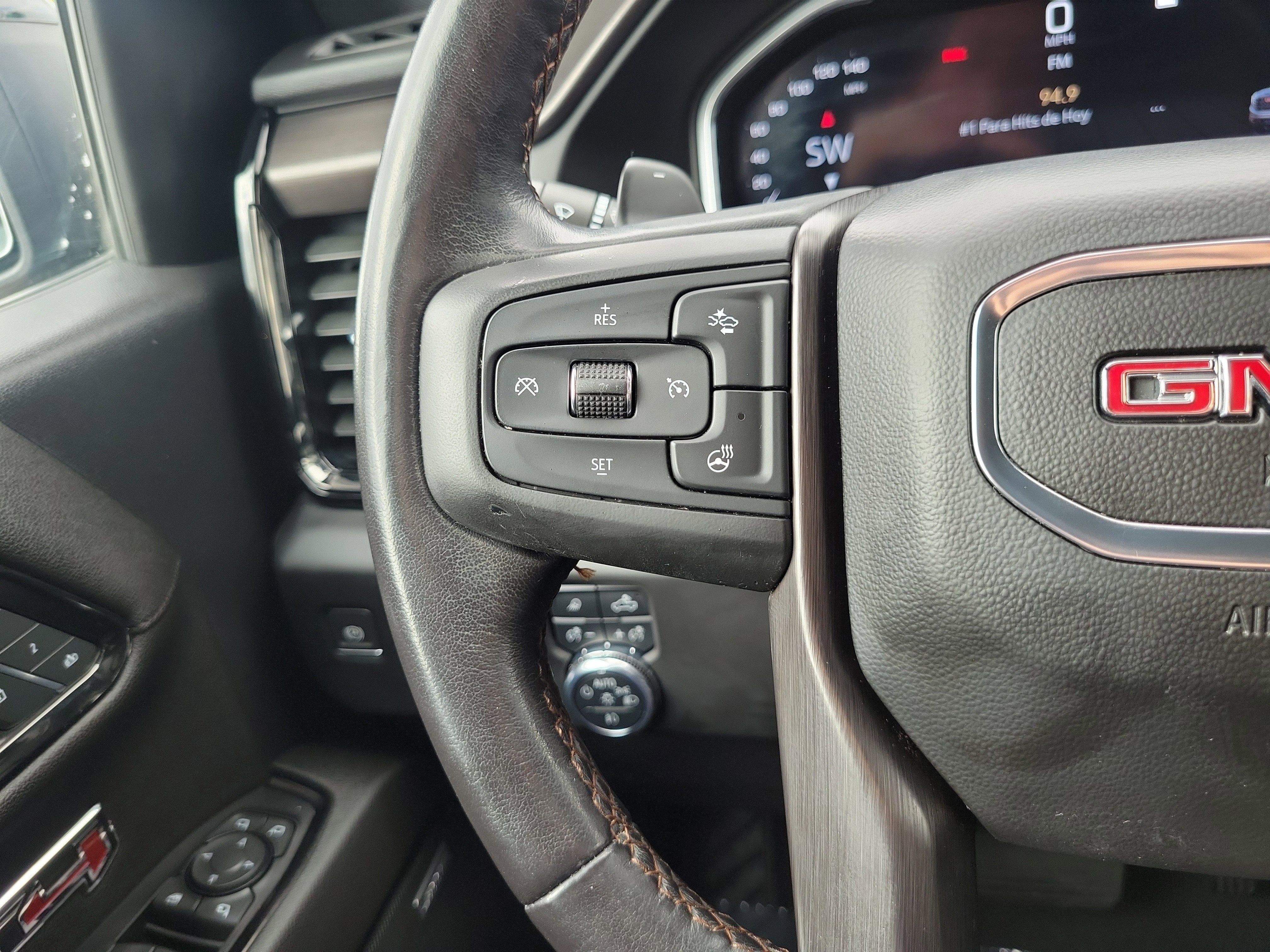 2022 GMC Sierra 1500 AT4