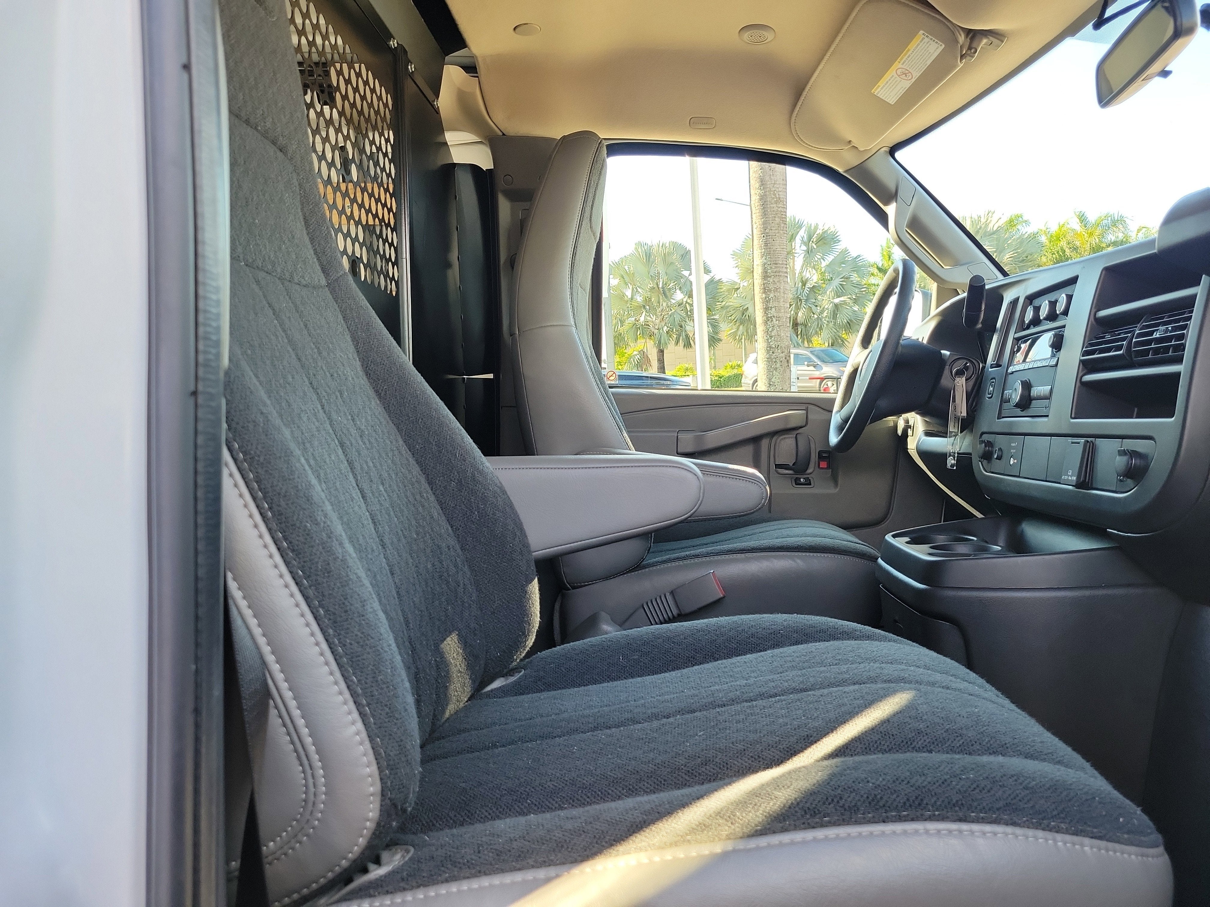 2024 GMC Savana Cargo 2500 Work Van