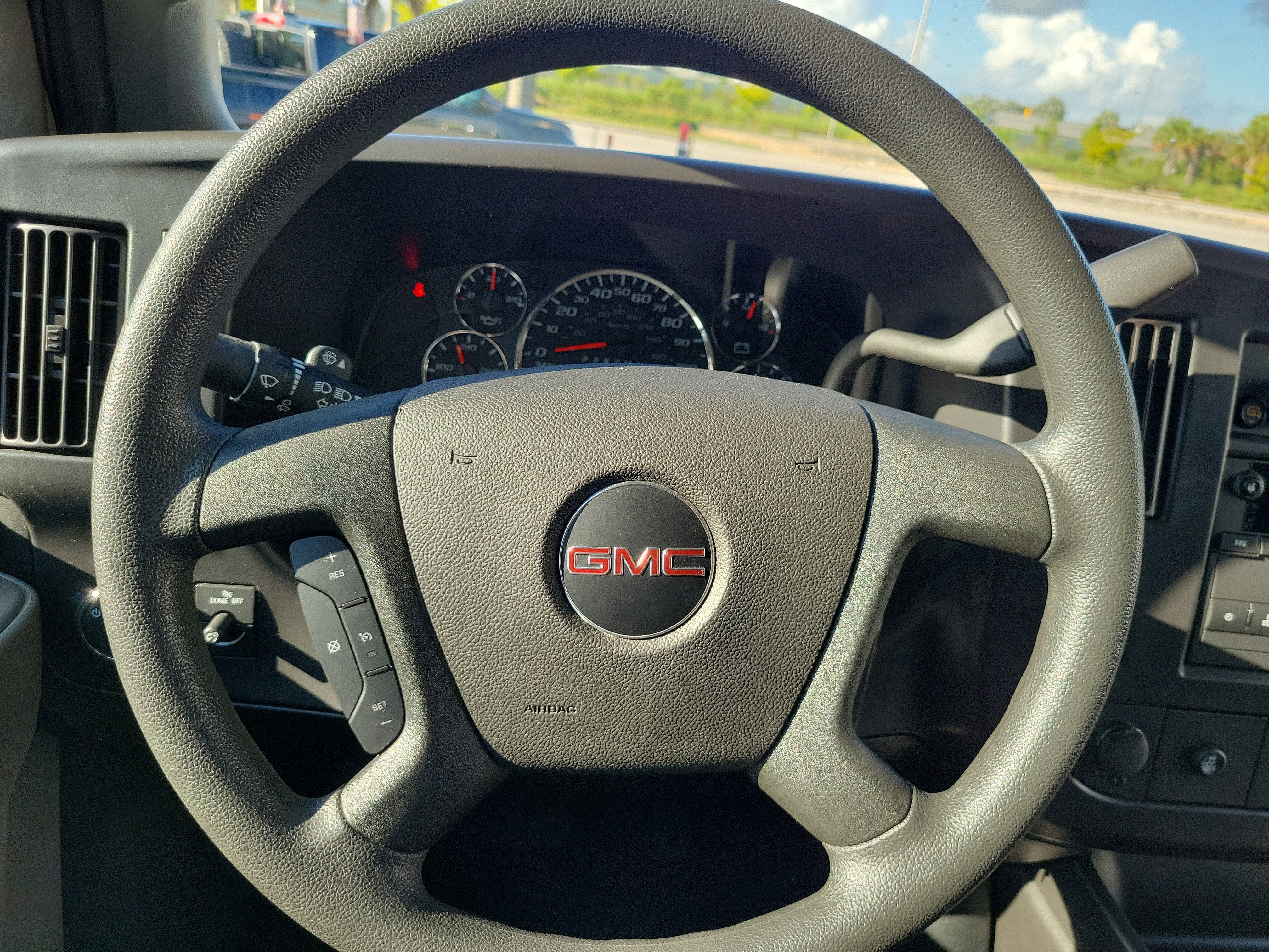 2024 GMC Savana Cargo 2500 Work Van