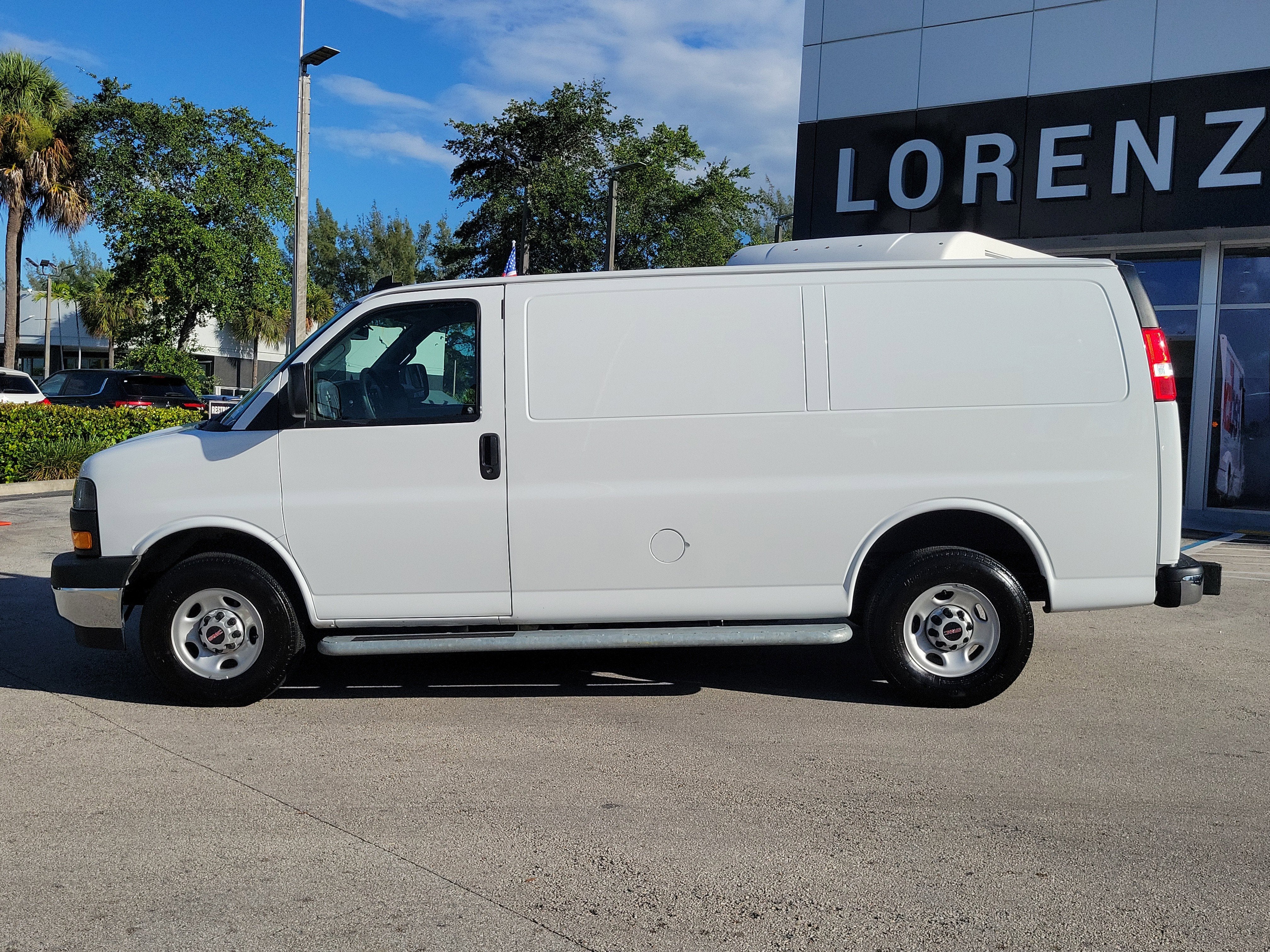 2024 GMC Savana Cargo 2500 Work Van
