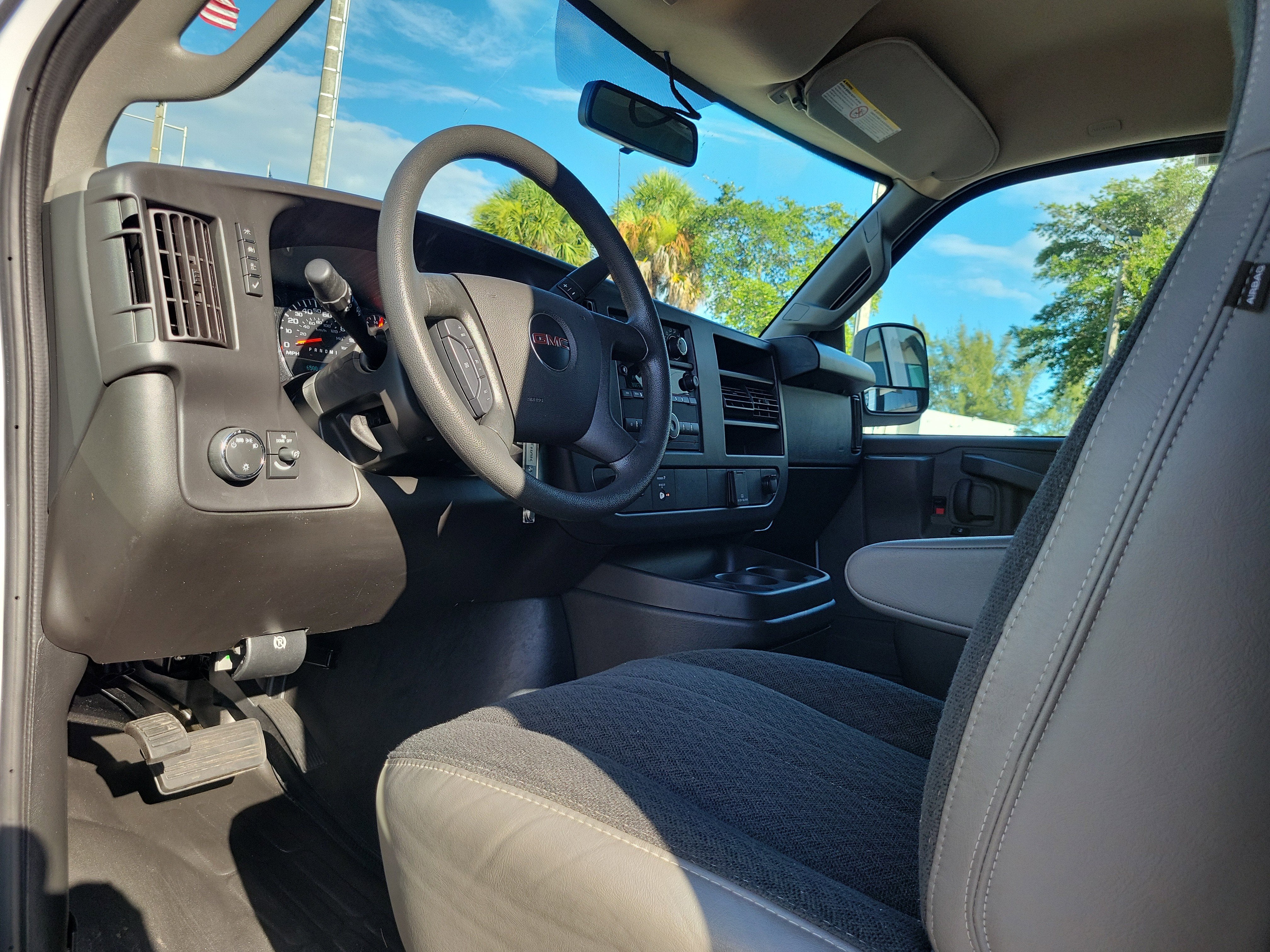 2024 GMC Savana Cargo 2500 Work Van