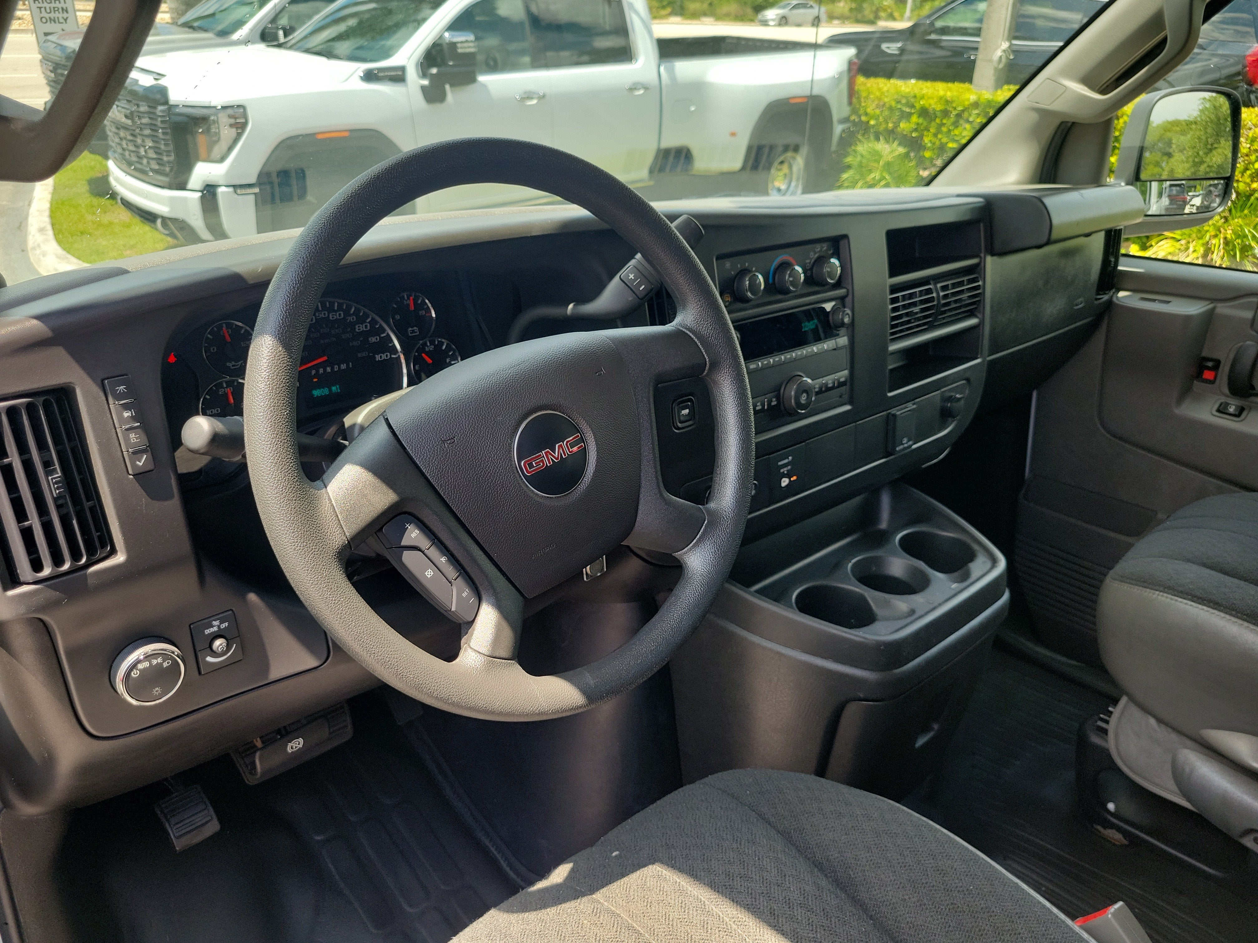 2025 GMC Savana Cargo Work Van