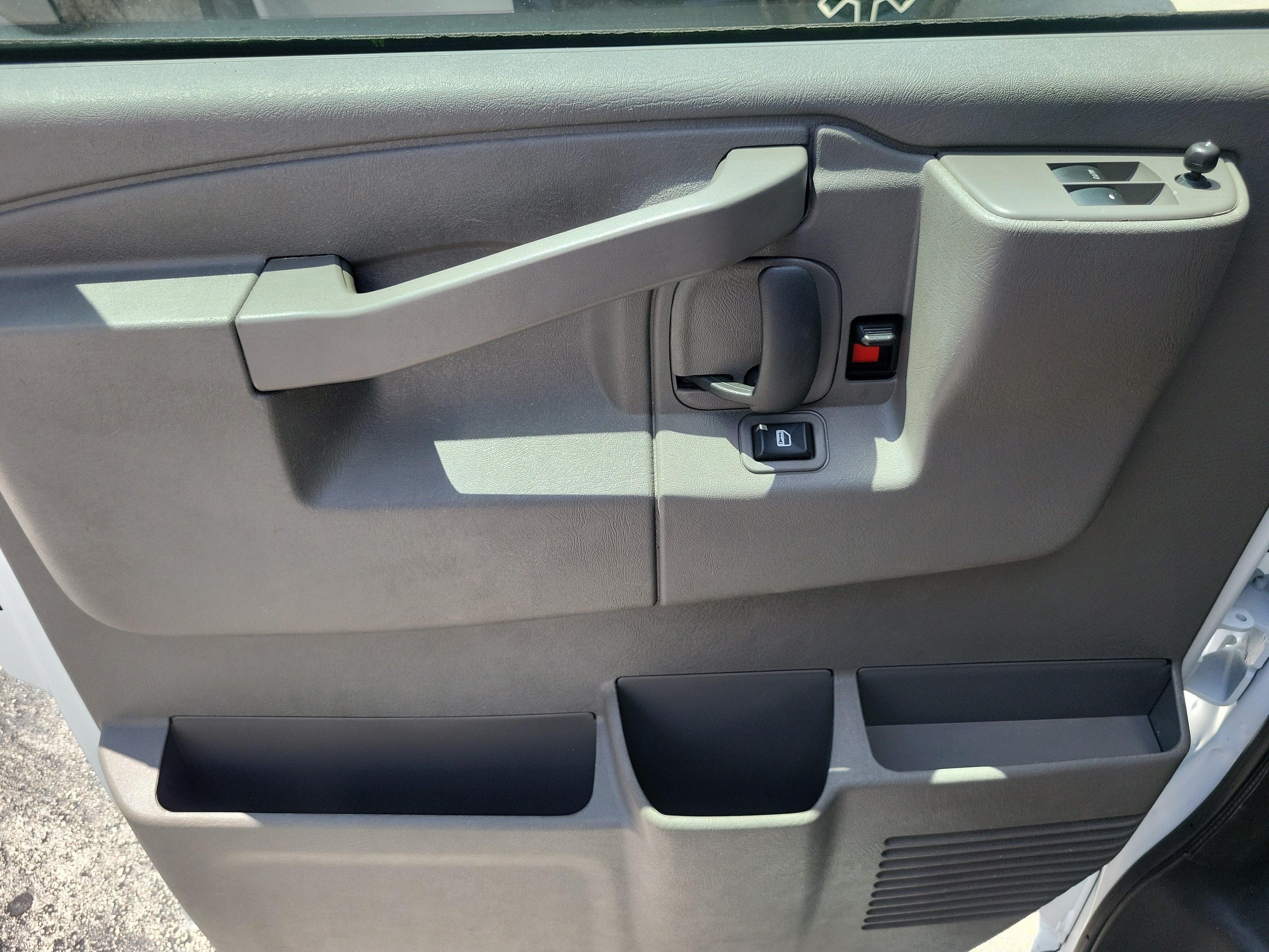 2025 GMC Savana Cargo Work Van