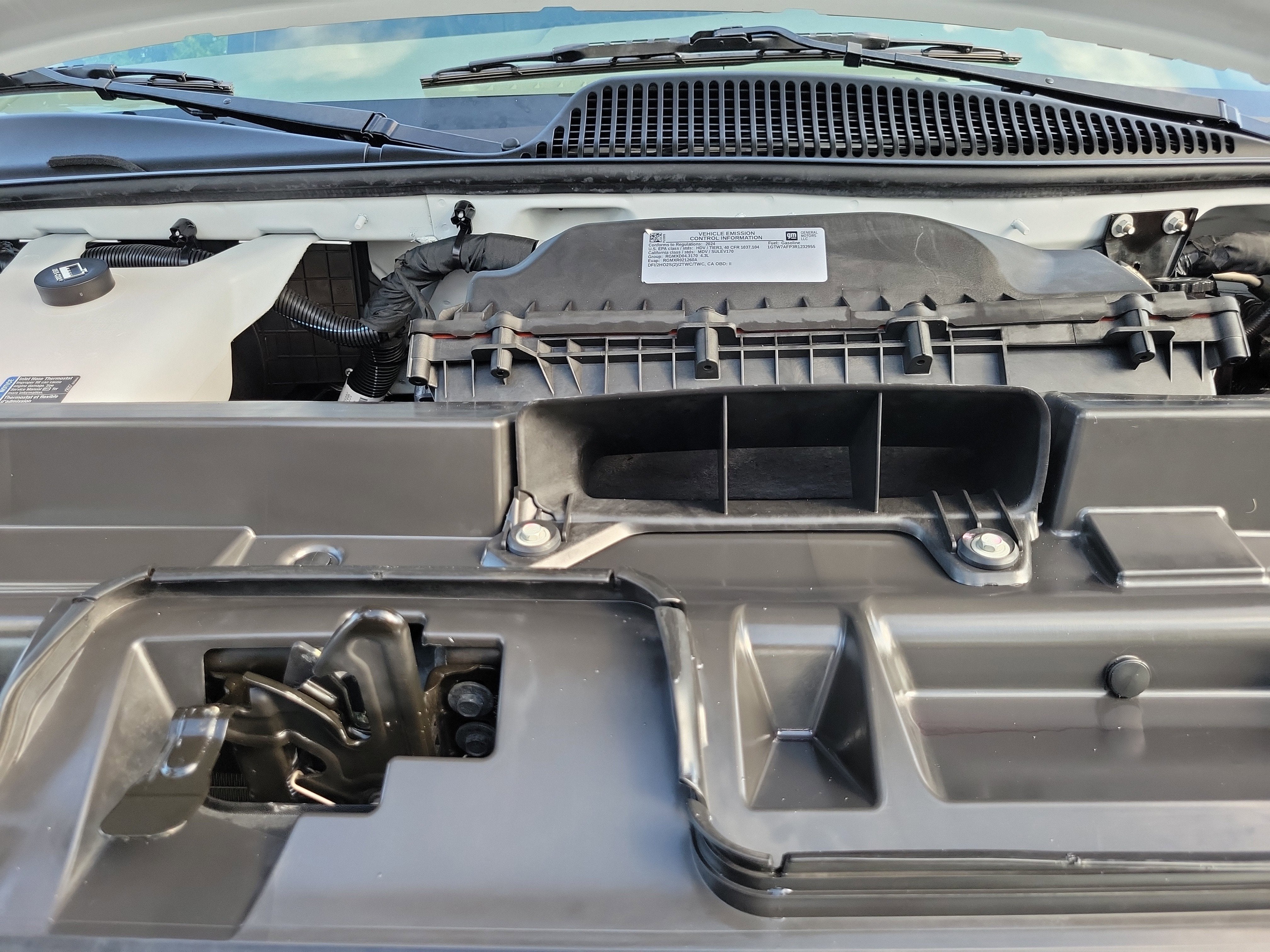 2024 GMC Savana Cargo 2500 Work Van