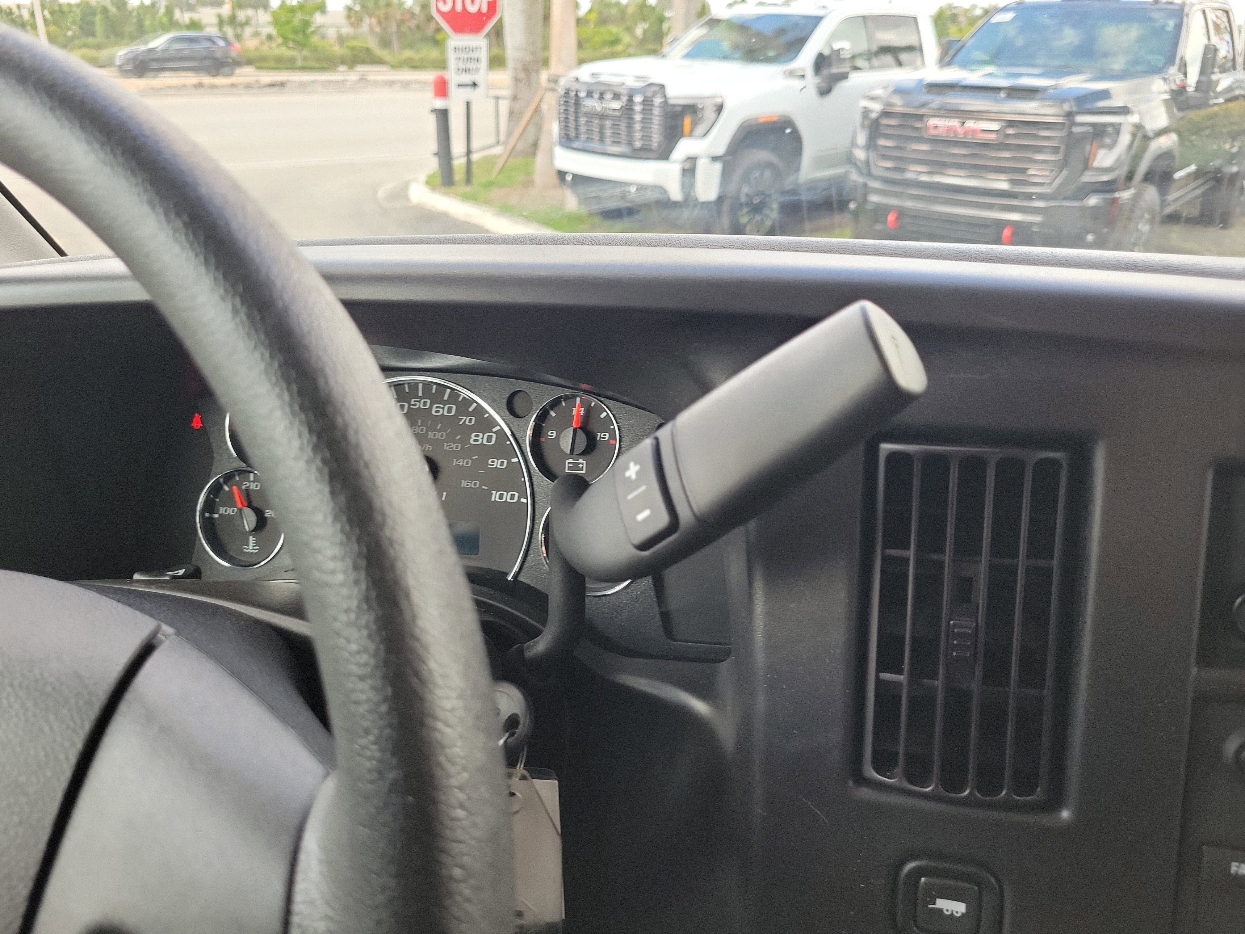 2024 GMC Savana Cargo 2500 Work Van