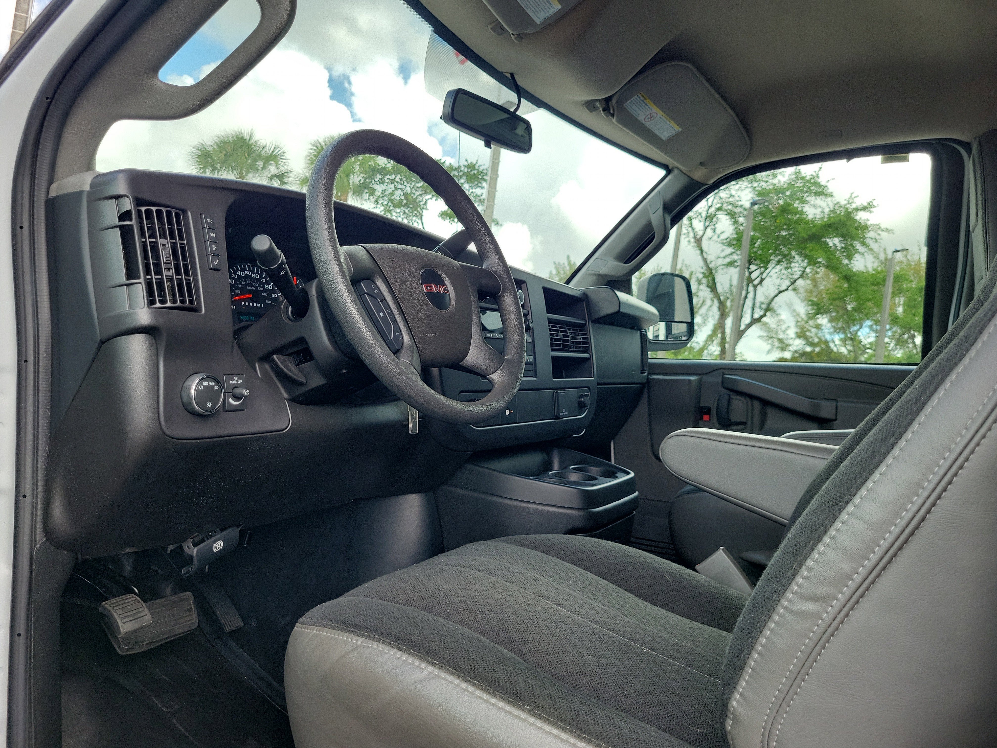 2024 GMC Savana Cargo 2500 Work Van