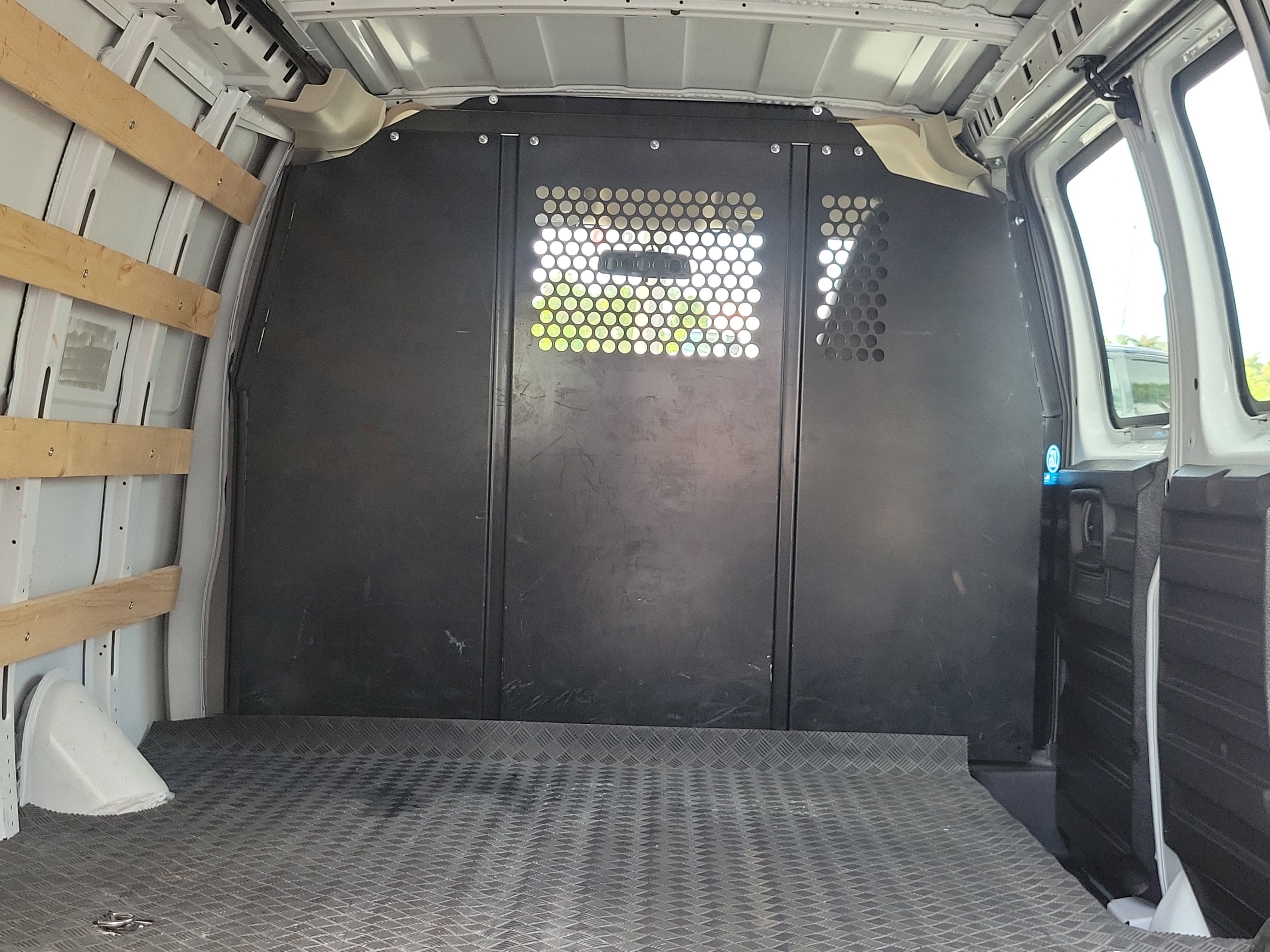 2024 GMC Savana Cargo 2500 Work Van