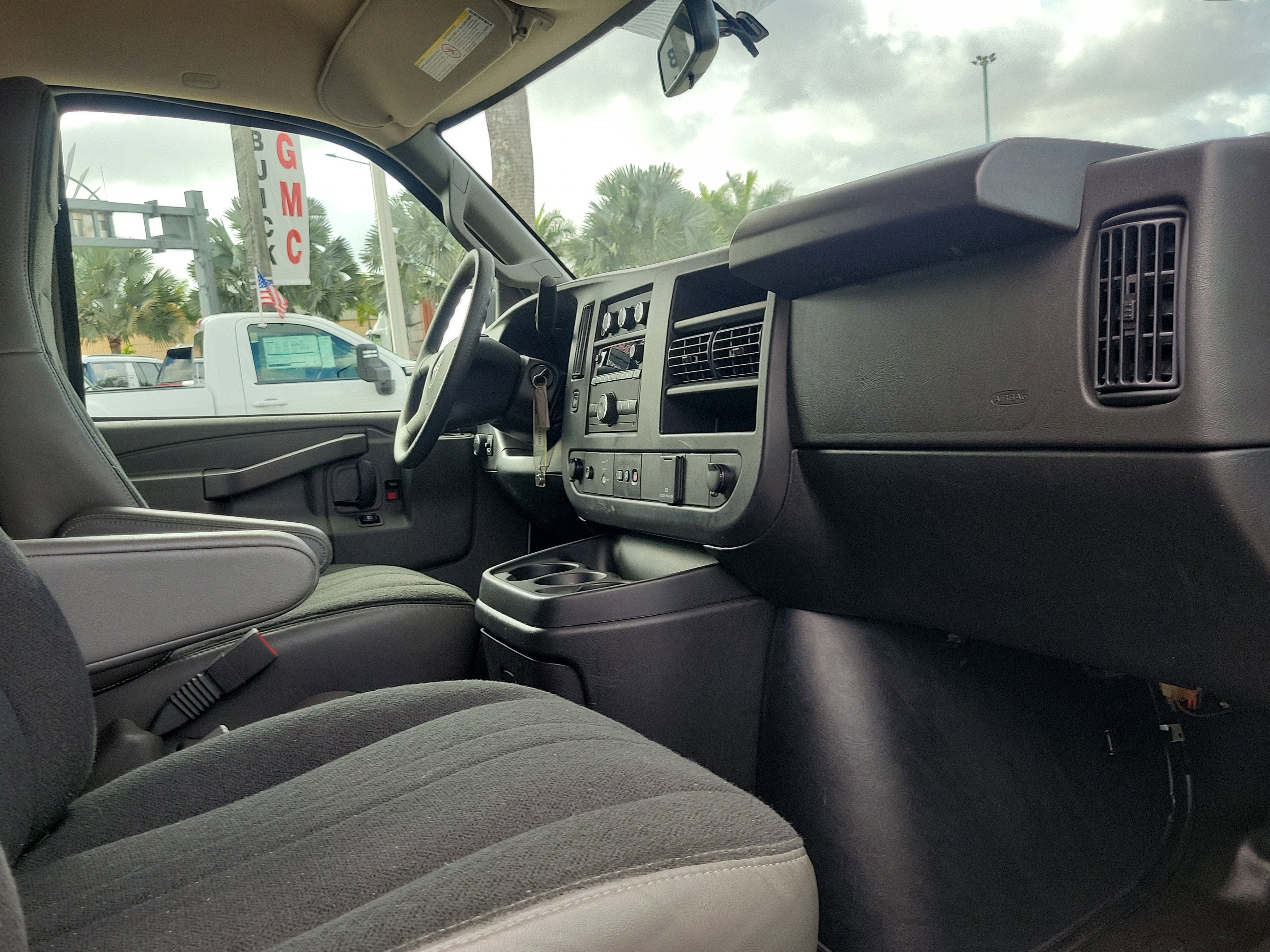 2024 GMC Savana Cargo 2500 Work Van