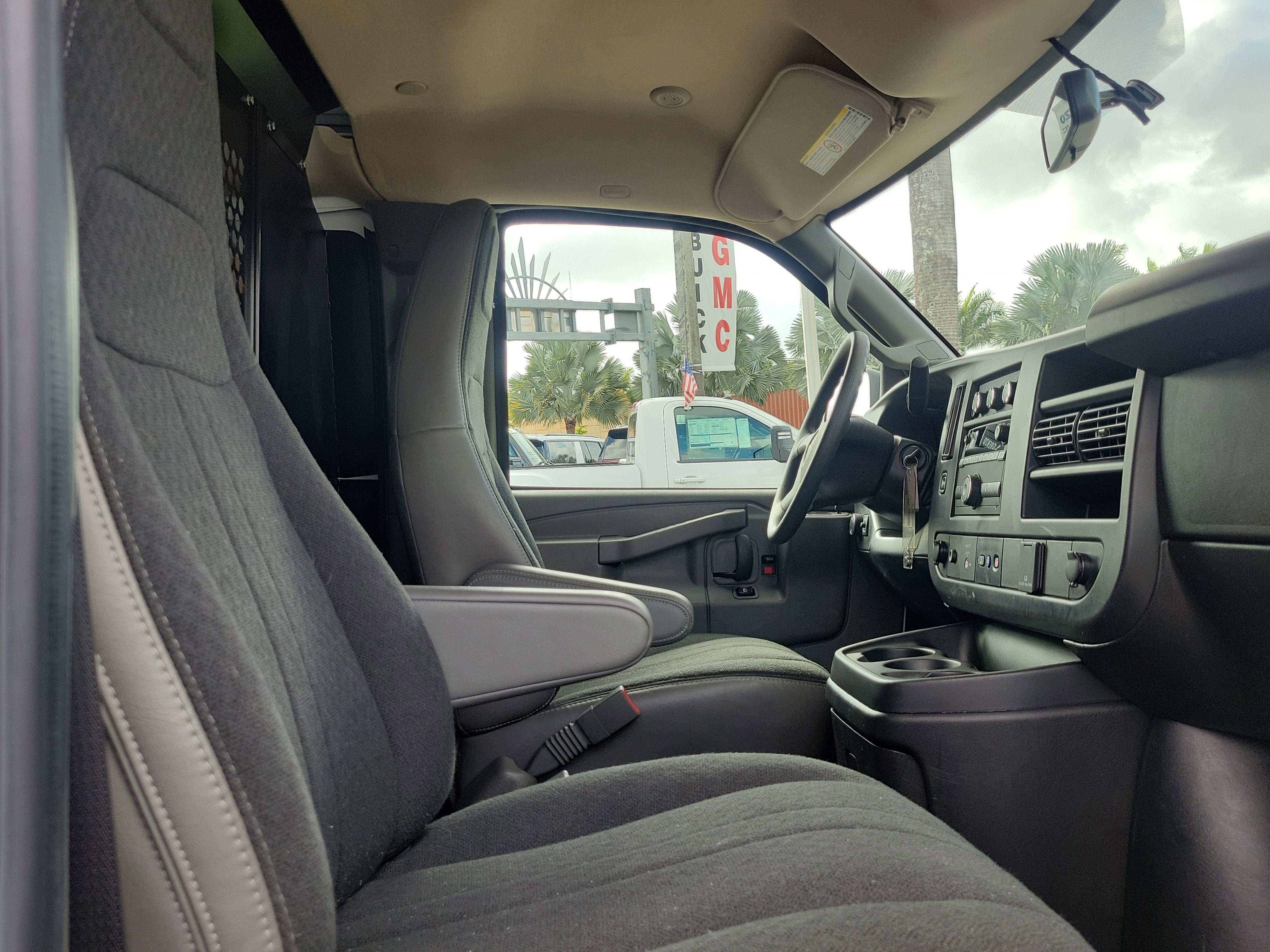 2024 GMC Savana Cargo 2500 Work Van