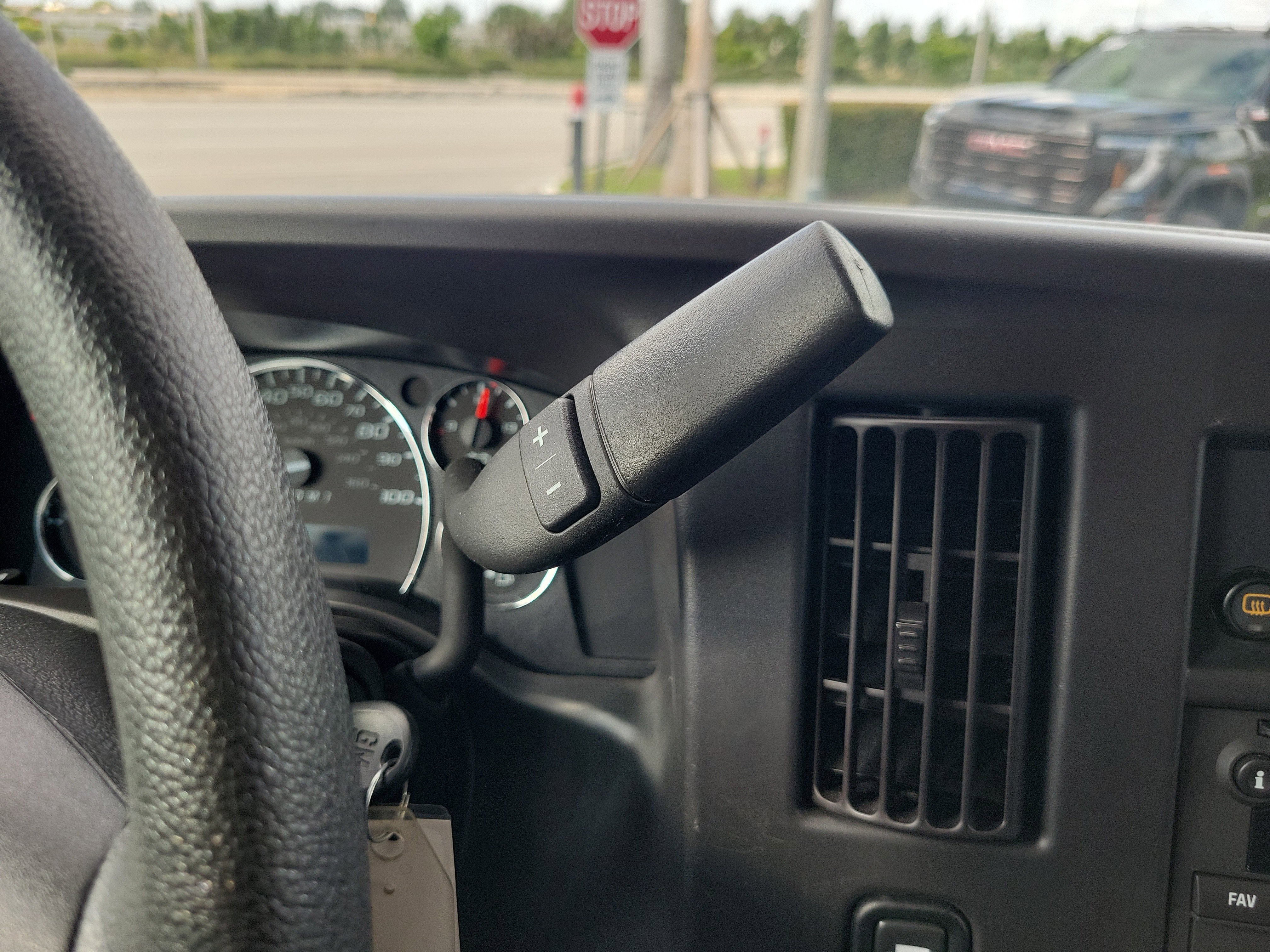 2024 GMC Savana Cargo 2500 Work Van