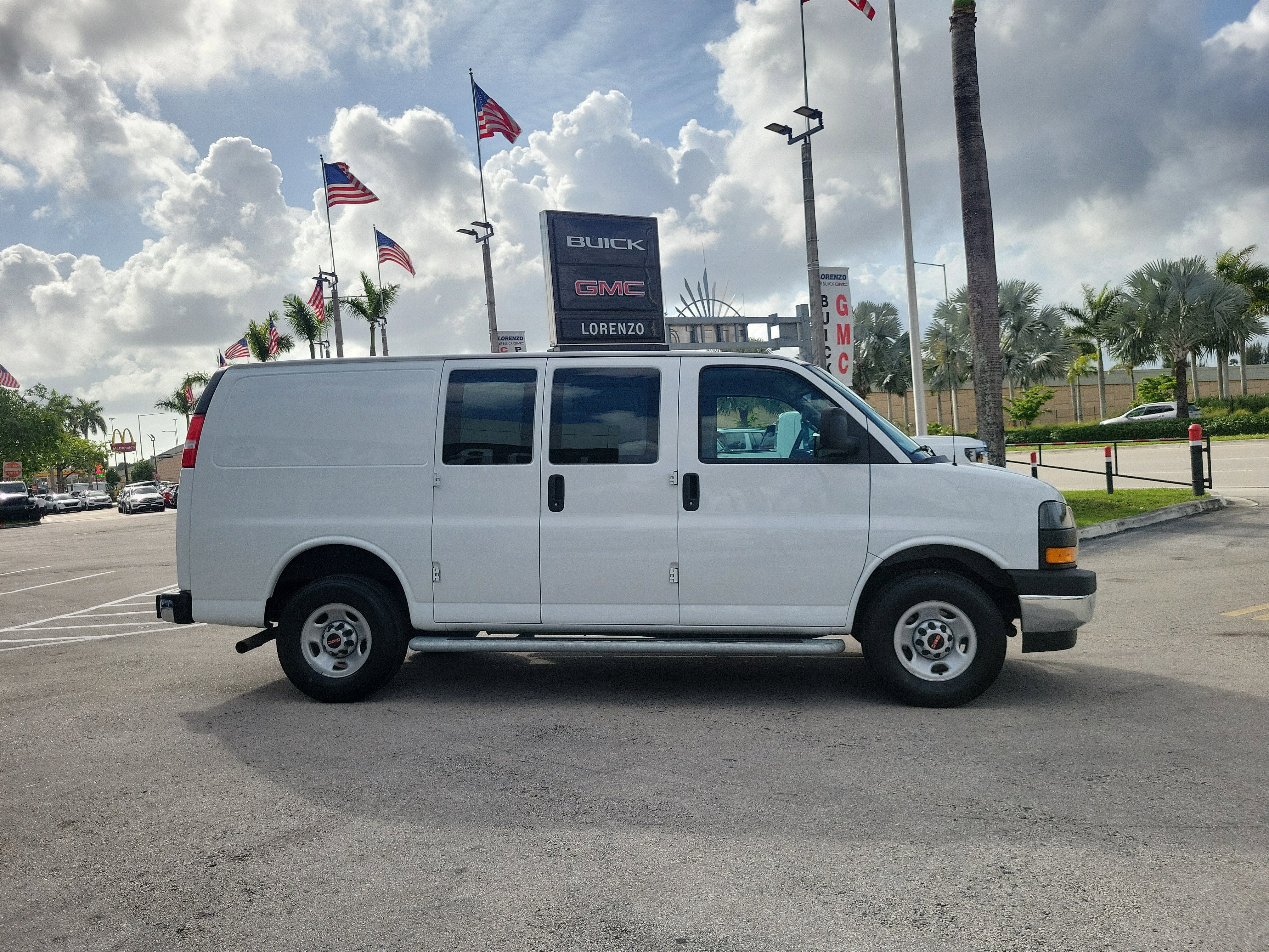 2024 GMC Savana Cargo 2500 Work Van