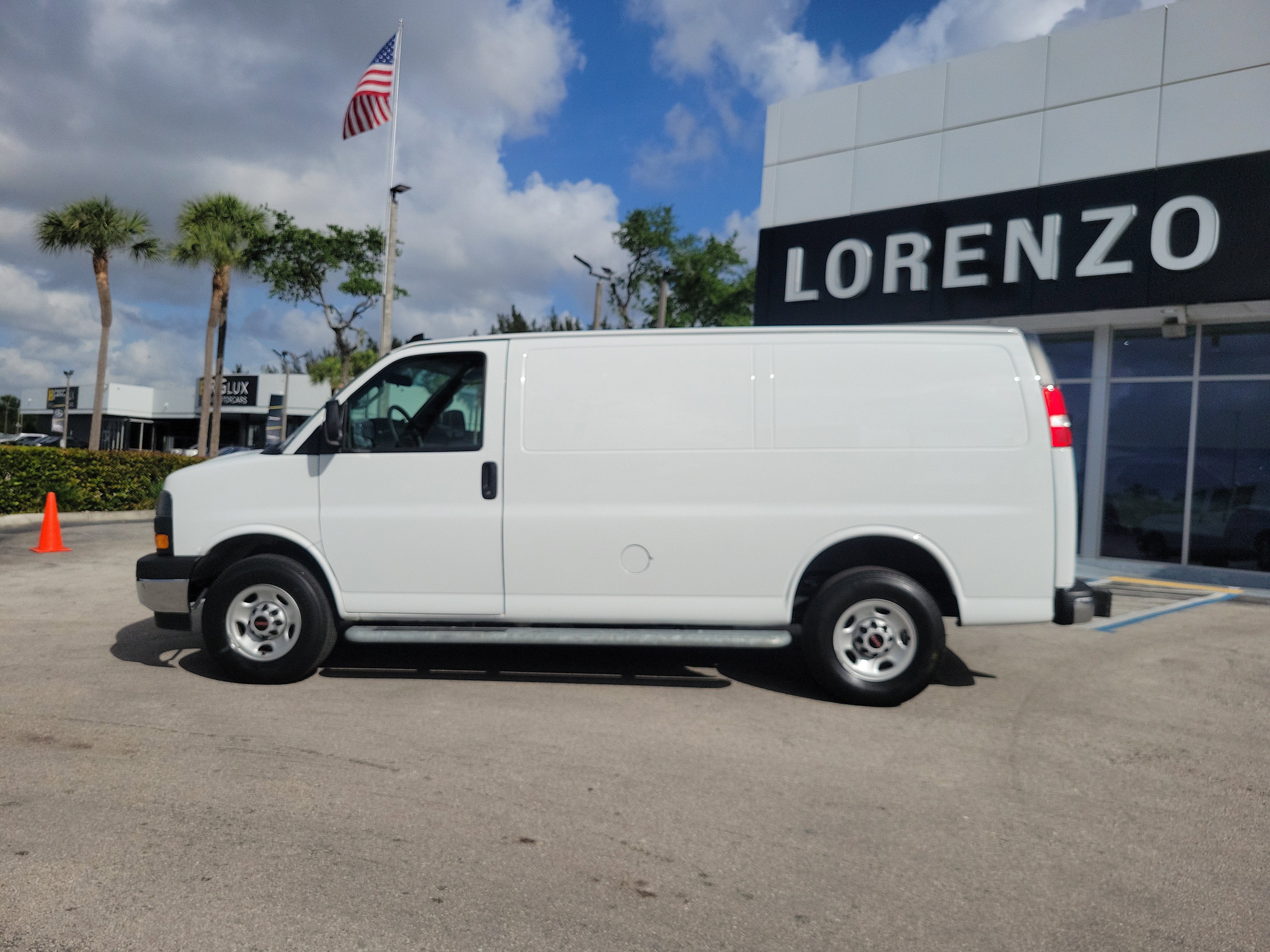 2024 GMC Savana Cargo 2500 Work Van