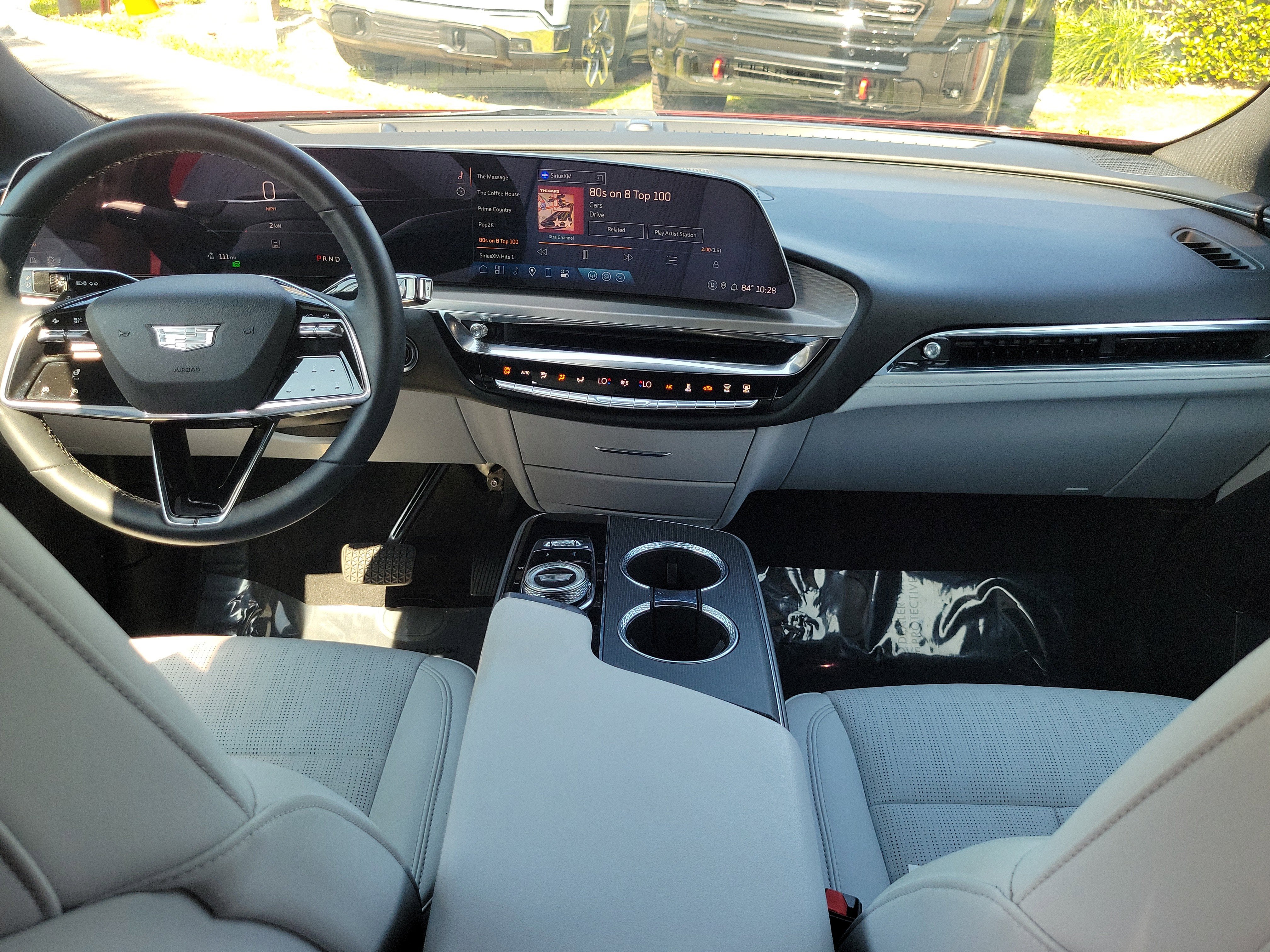 2024 Cadillac LYRIQ Luxury 1