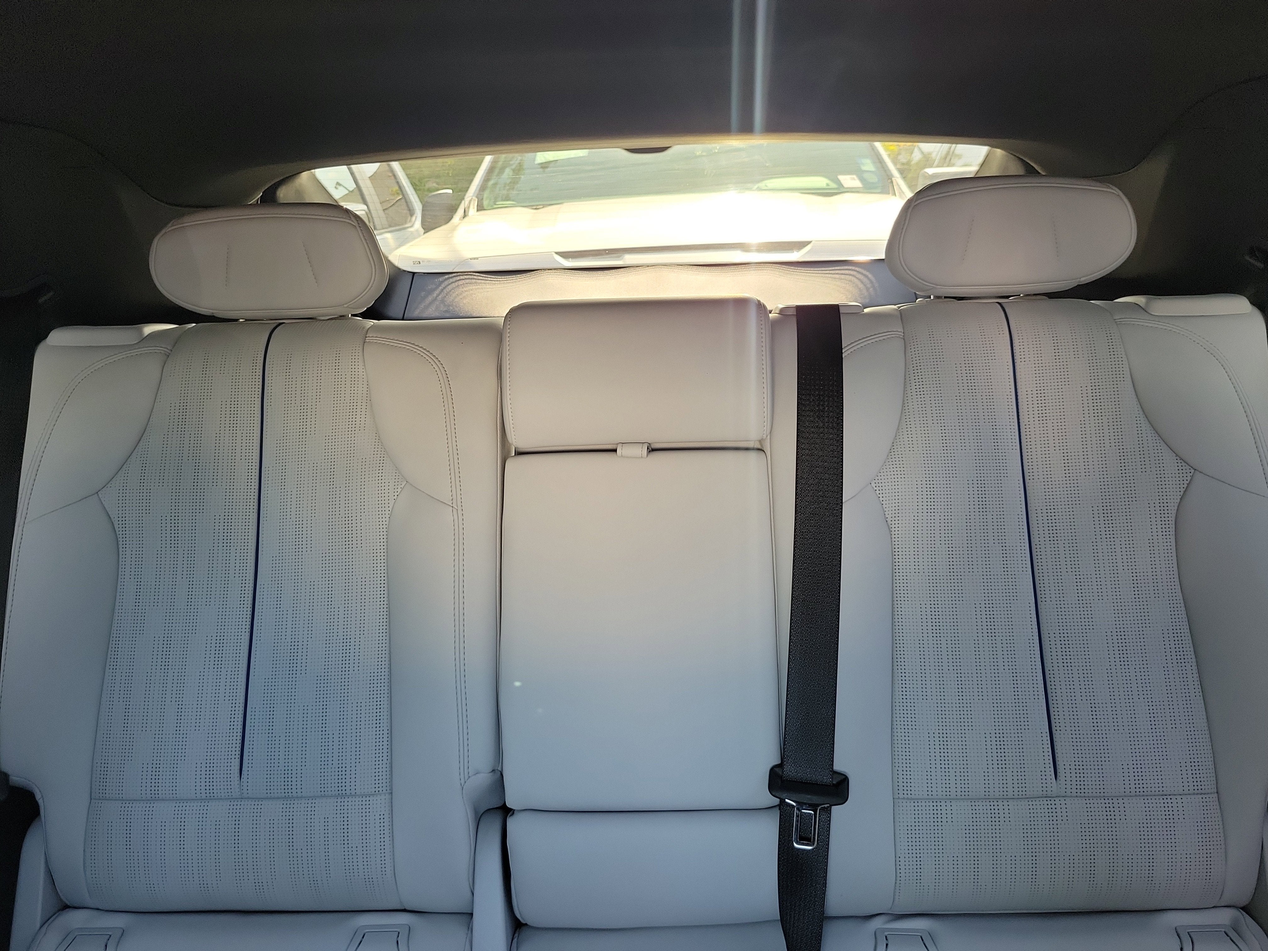 2024 Cadillac LYRIQ Luxury 1