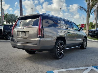 2018 Cadillac Escalade ESV Luxury