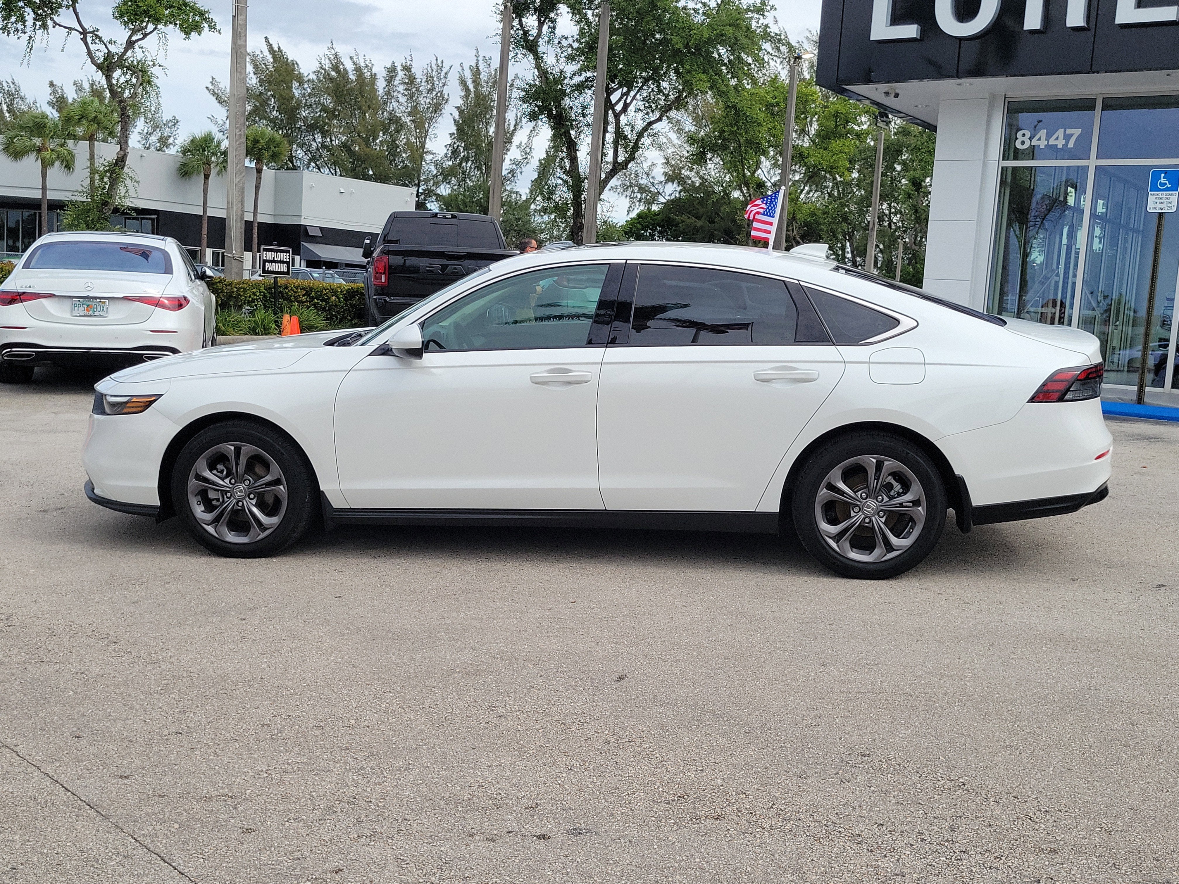 2024 Honda Accord Sedan EX