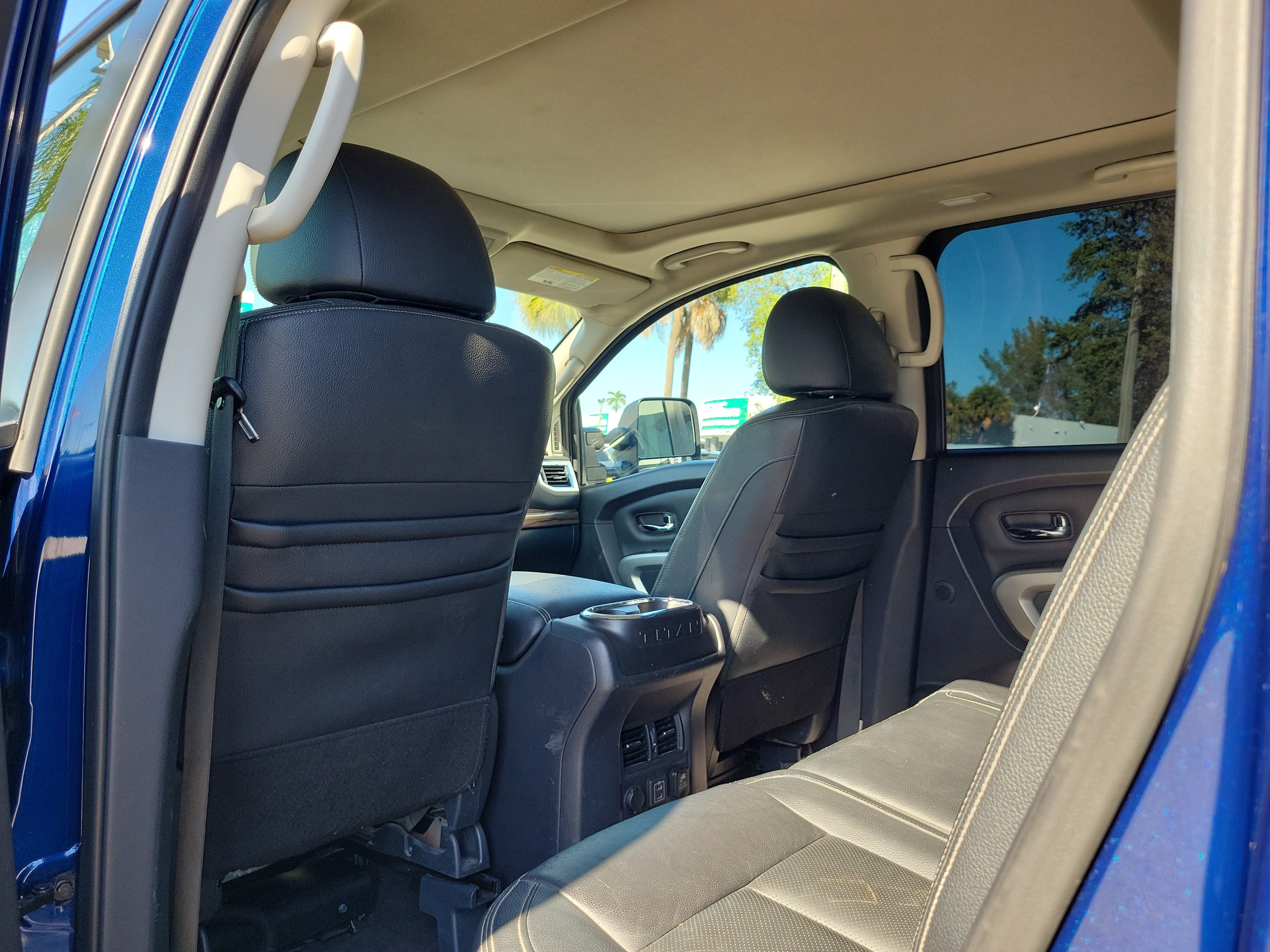 2020 Nissan Titan SL