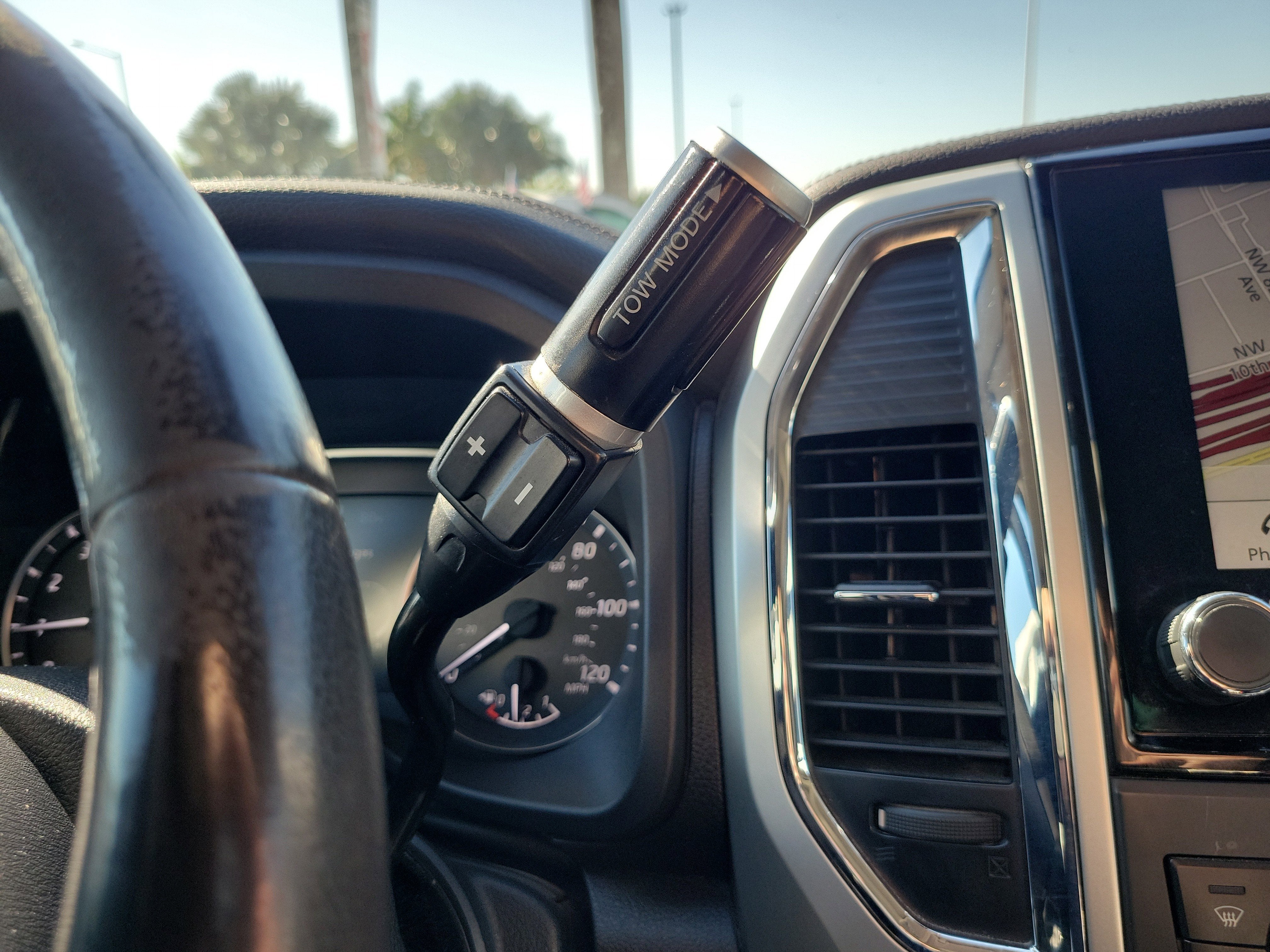 2020 Nissan Titan SL