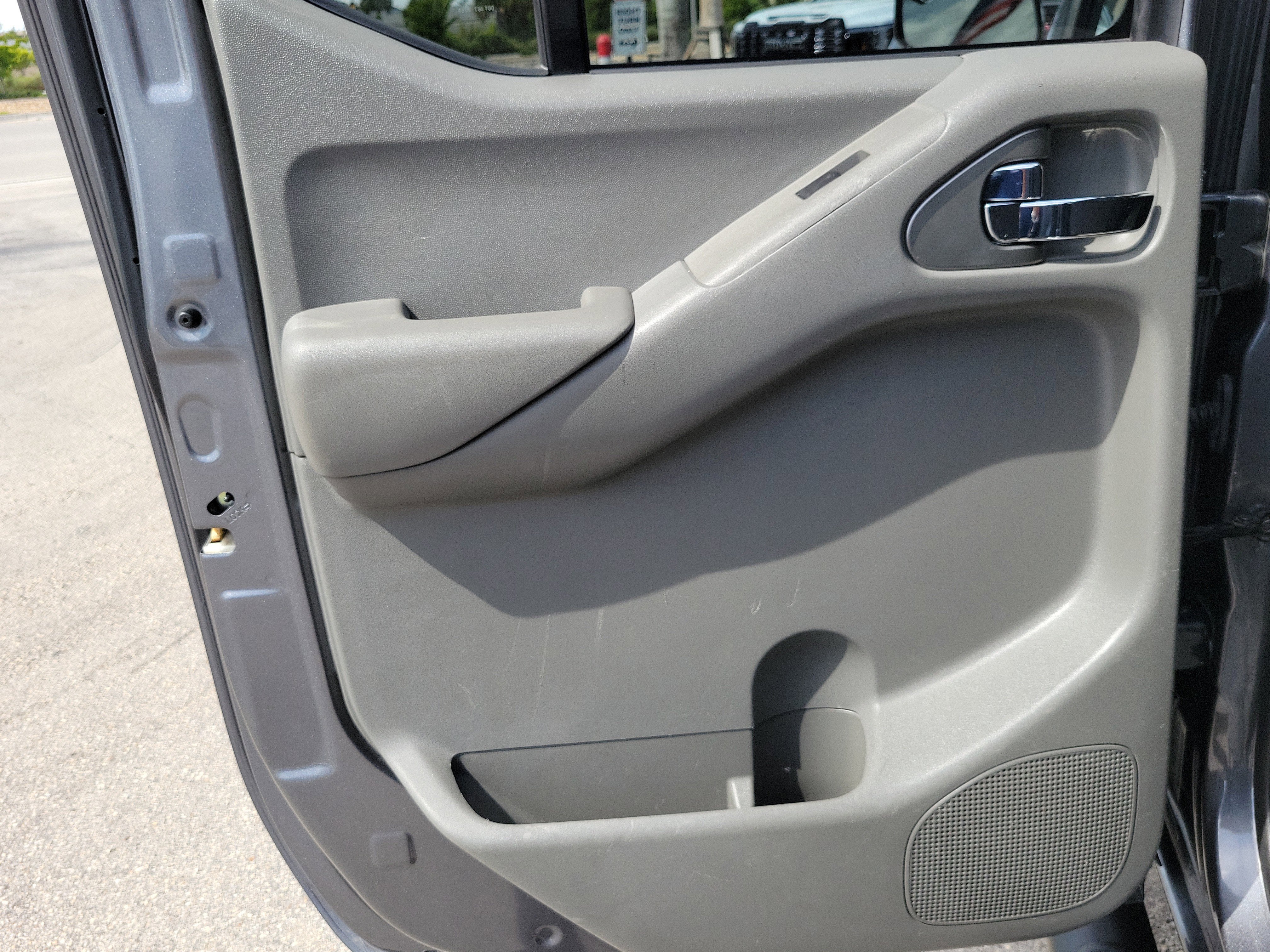 2020 Nissan Frontier SV