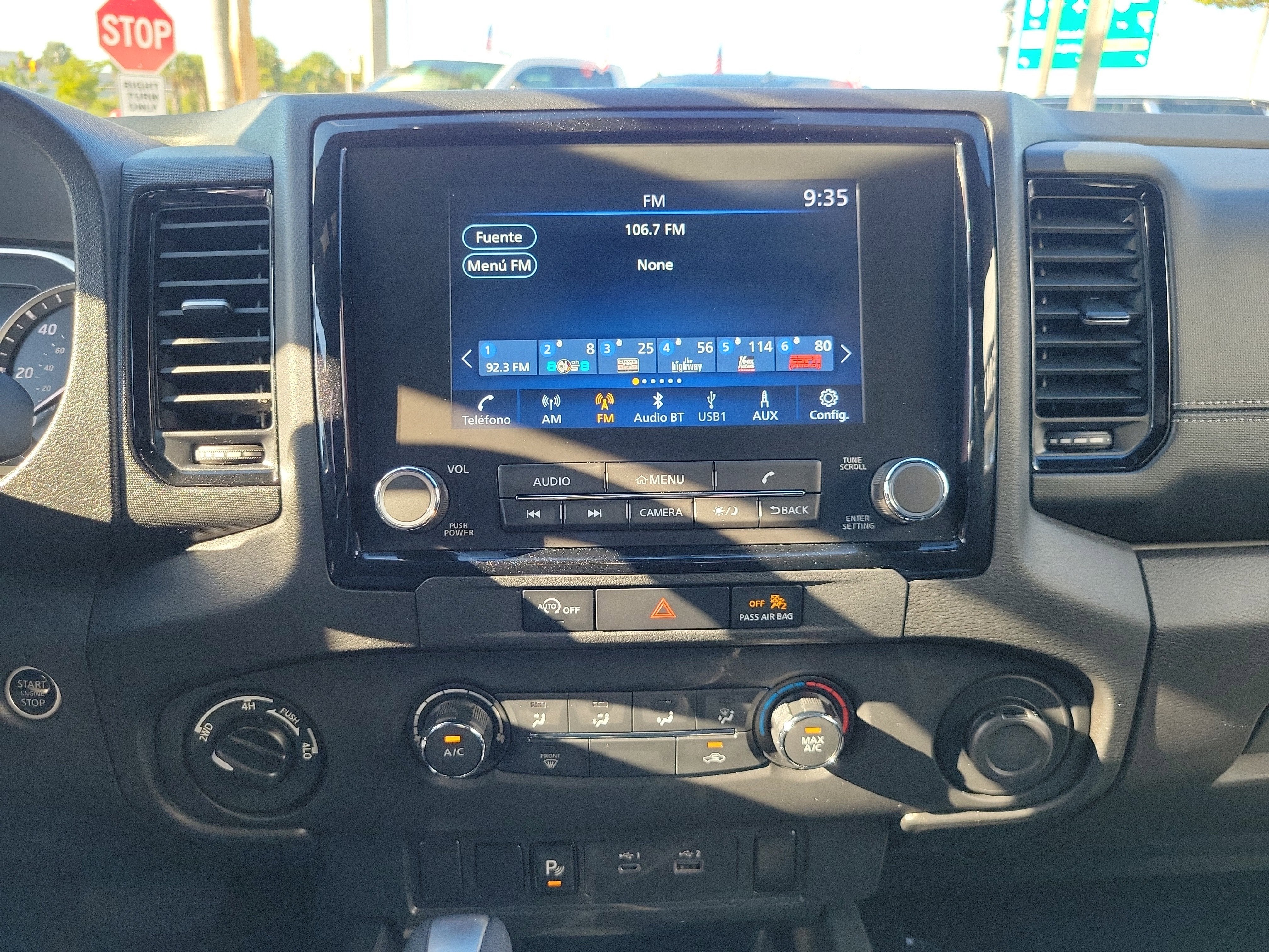 2023 Nissan Frontier SV