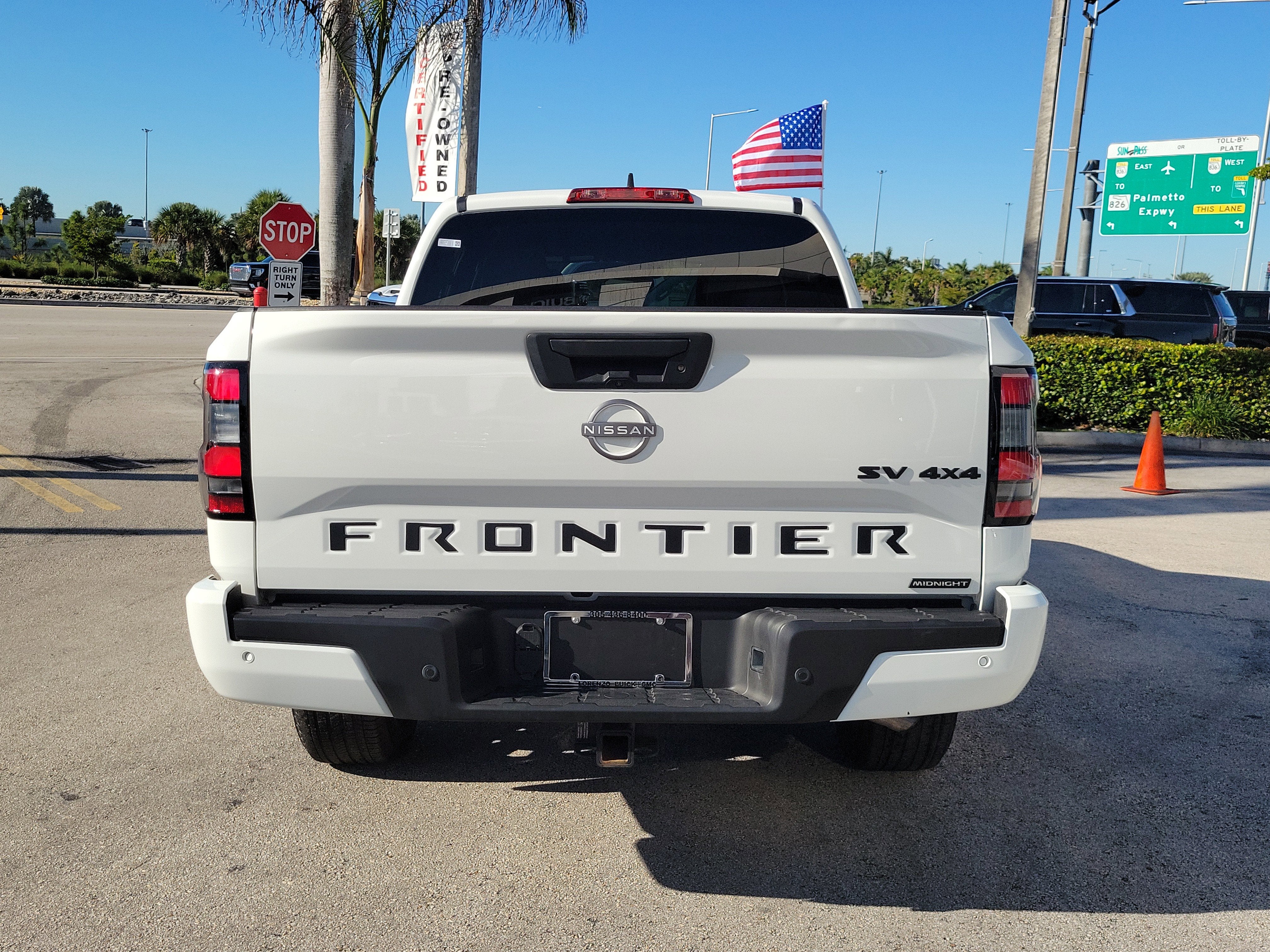 2023 Nissan Frontier SV