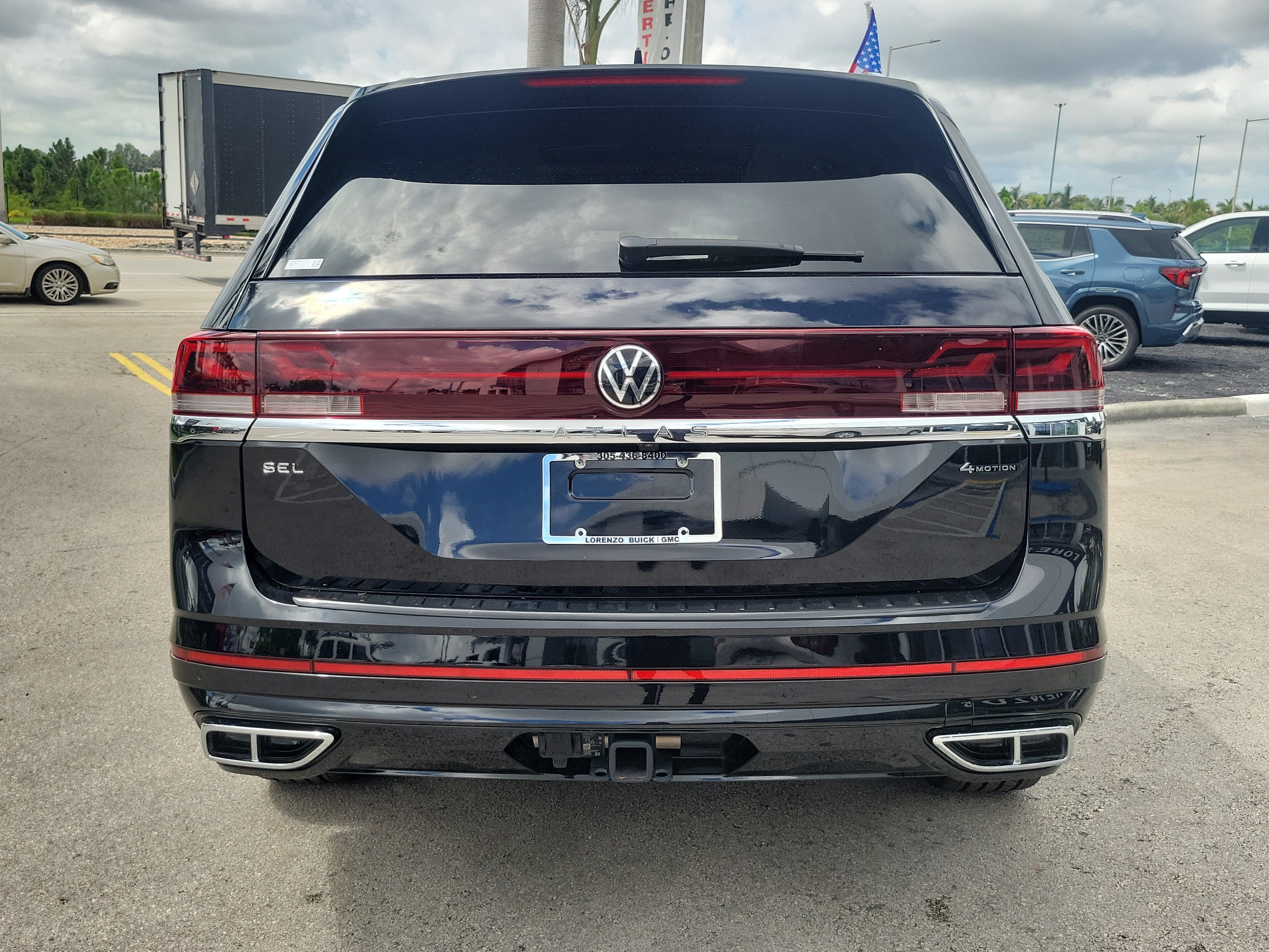 2025 Volkswagen Atlas 2.0T SEL Premium R-Line