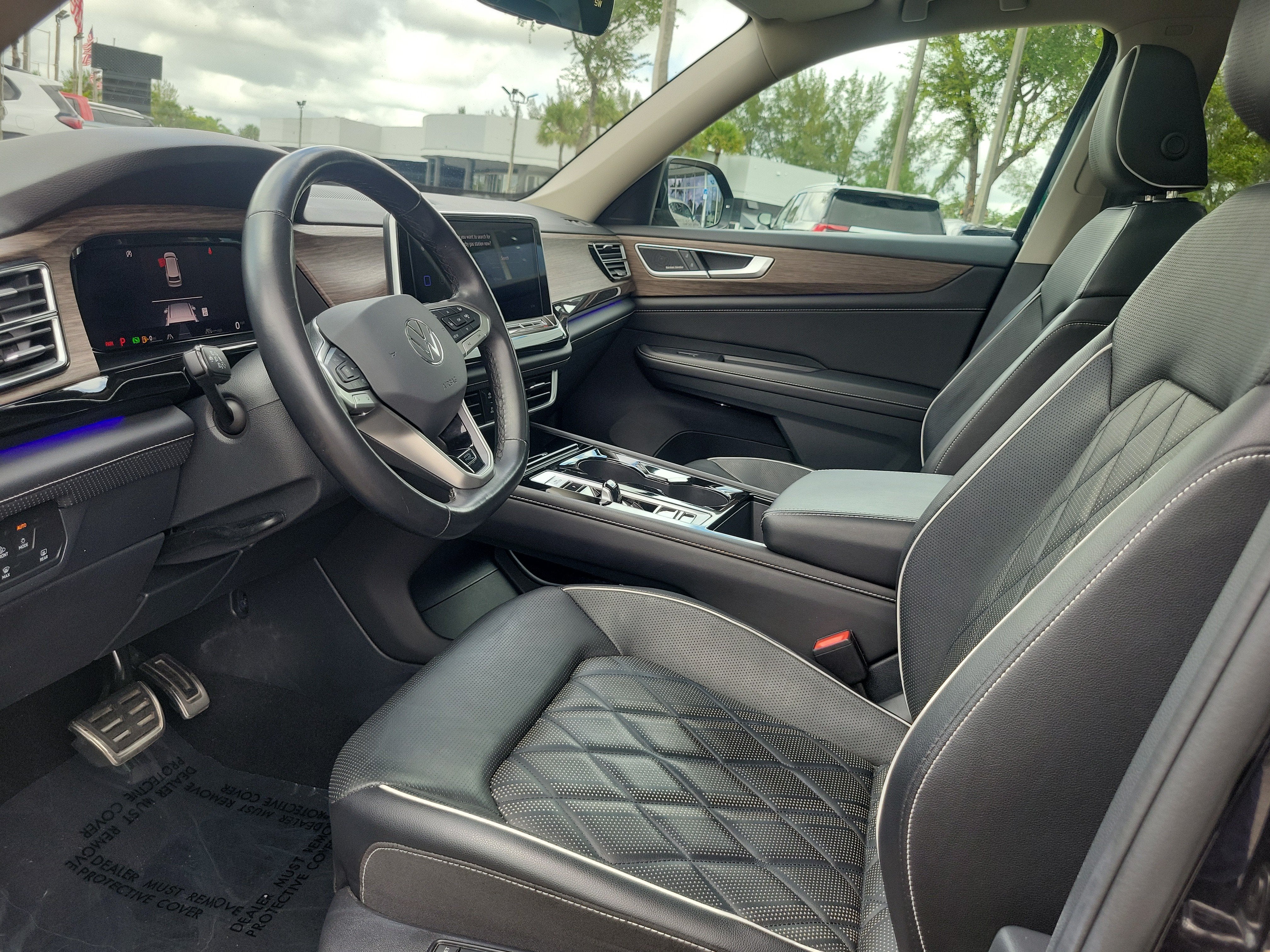 2025 Volkswagen Atlas 2.0T SEL Premium R-Line