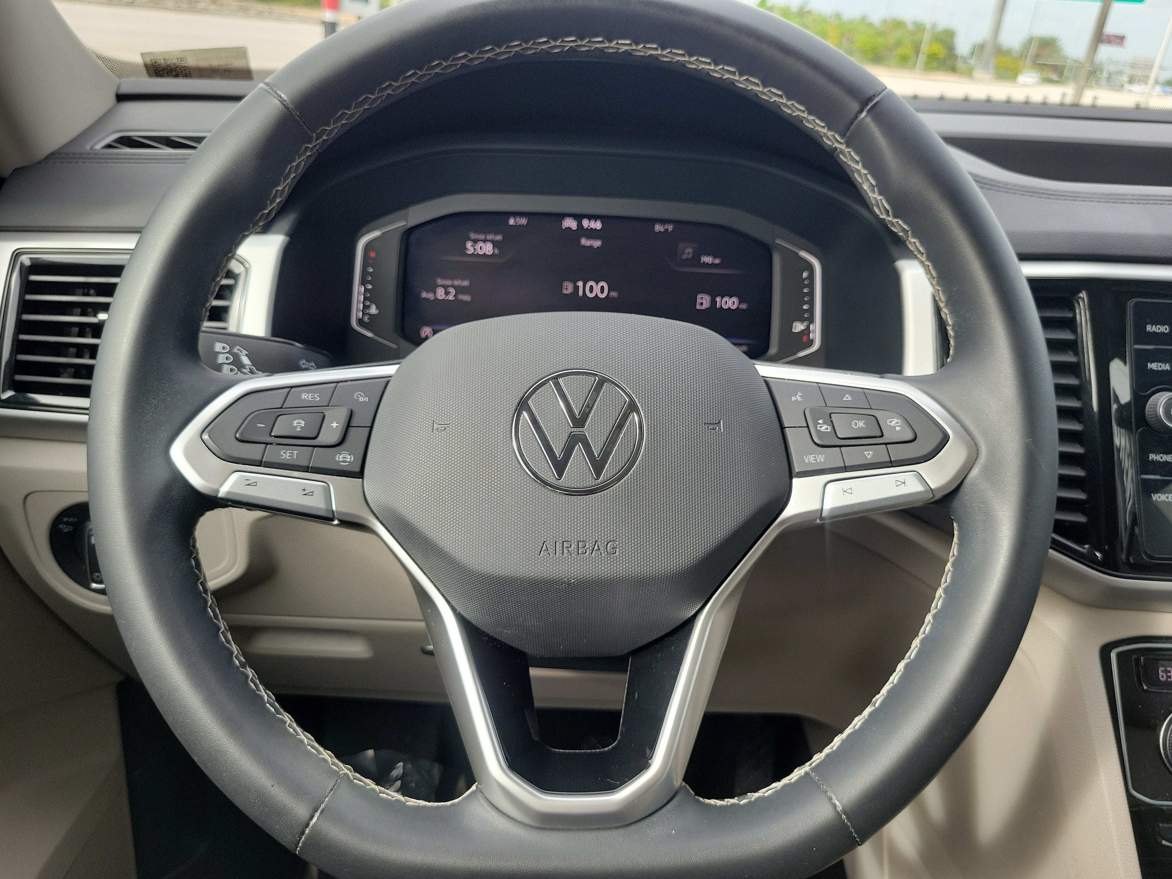 2022 Volkswagen Atlas 3.6L V6 SE w/Technology