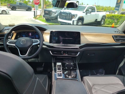 2024 Volkswagen Atlas 2.0T SE w/Technology