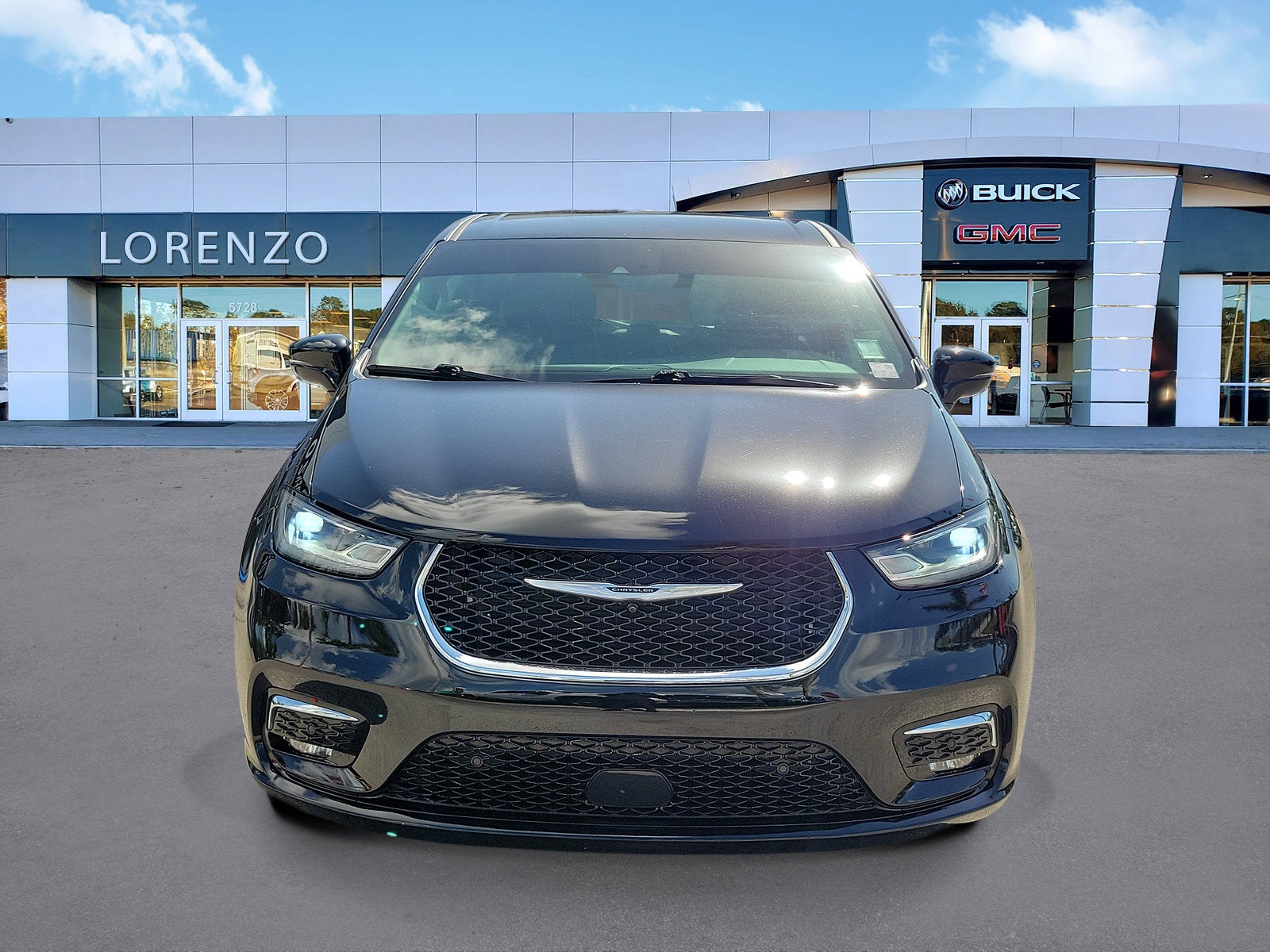 2024 Chrysler Pacifica Touring L