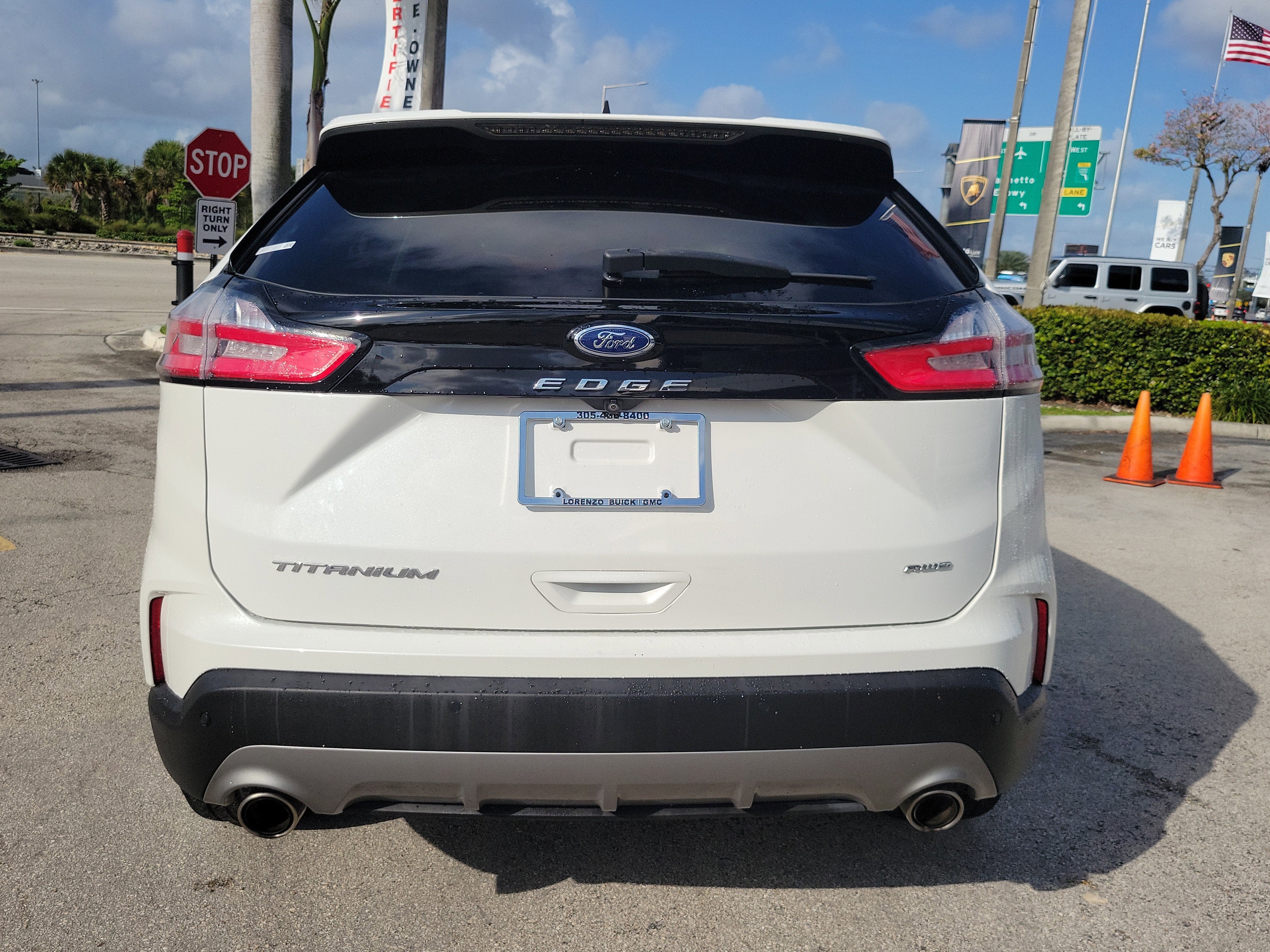 2022 Ford Edge Titanium