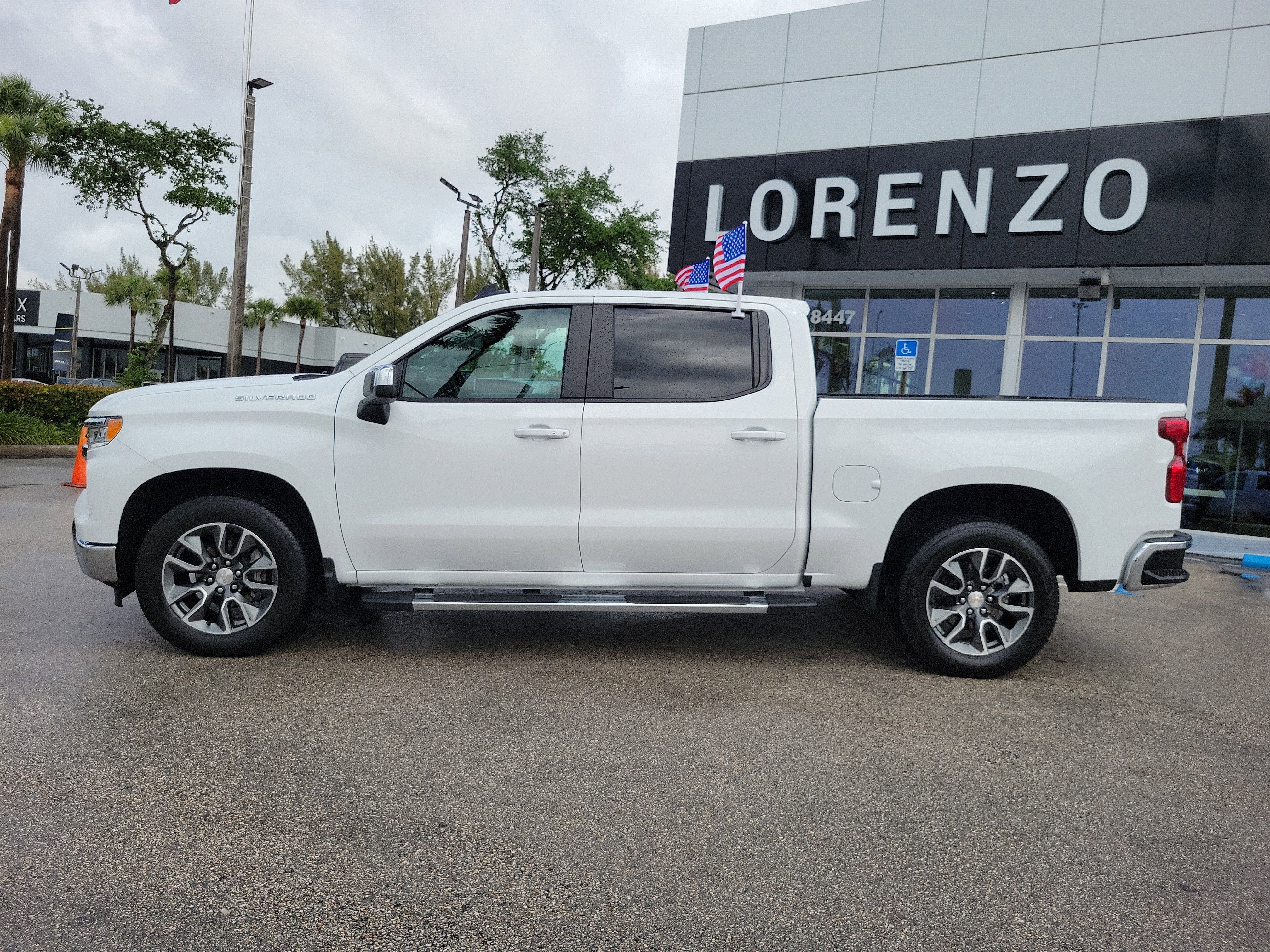 2025 Chevrolet Silverado 1500 LT