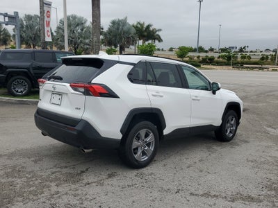 2022 Toyota RAV4 XLE