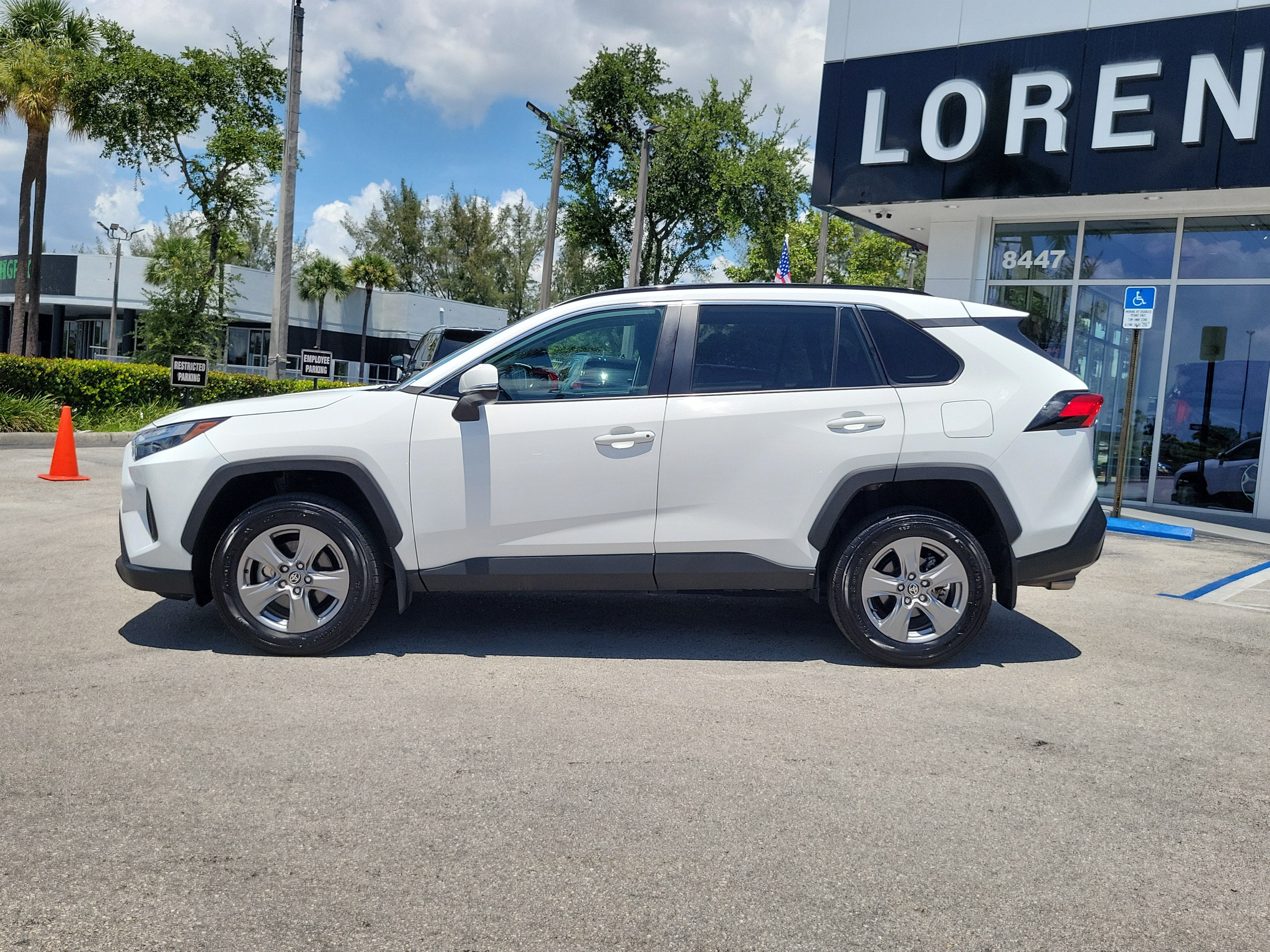 2024 Toyota RAV4 XLE