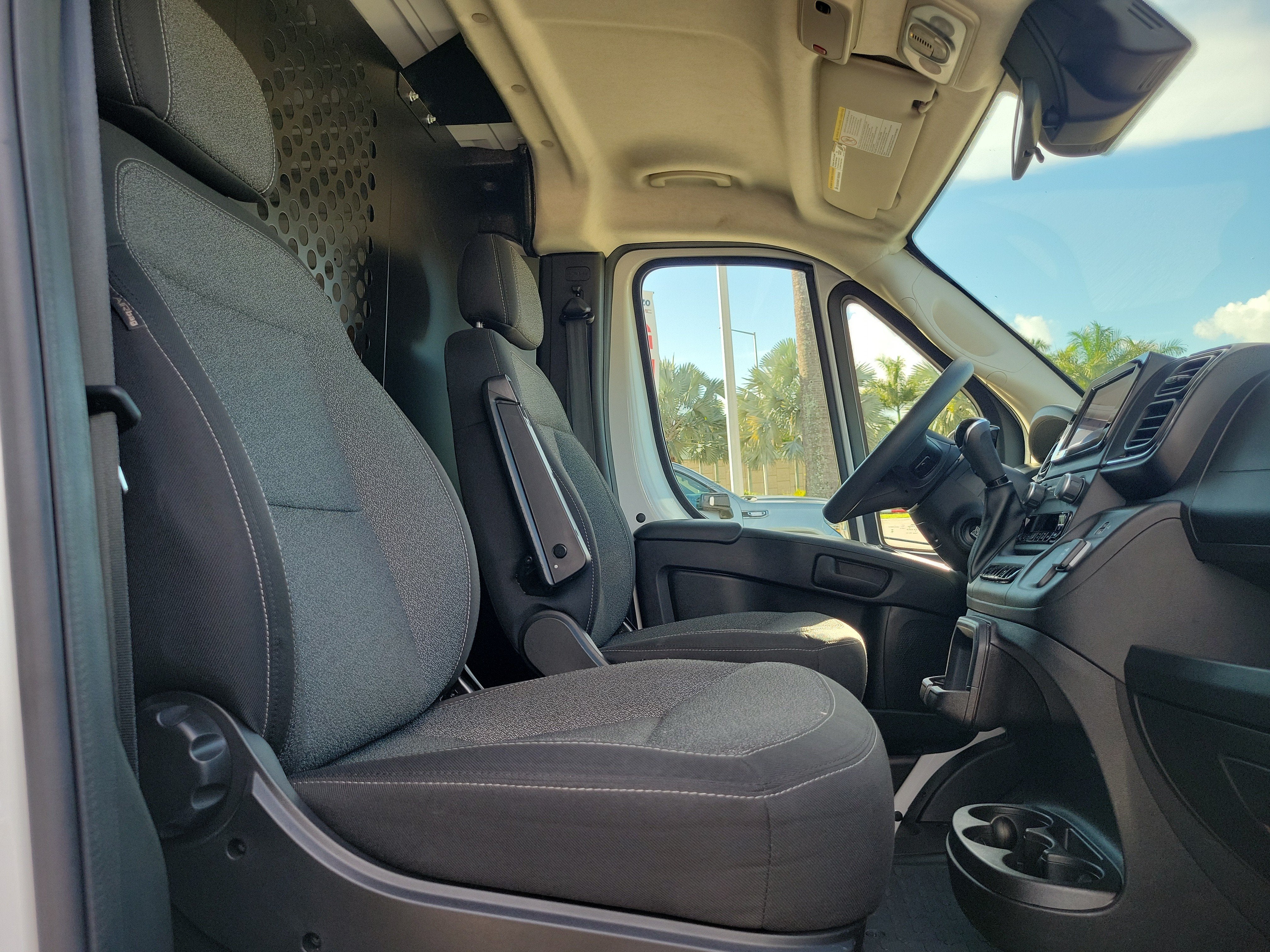 2025 RAM ProMaster Cargo Van Tradesman