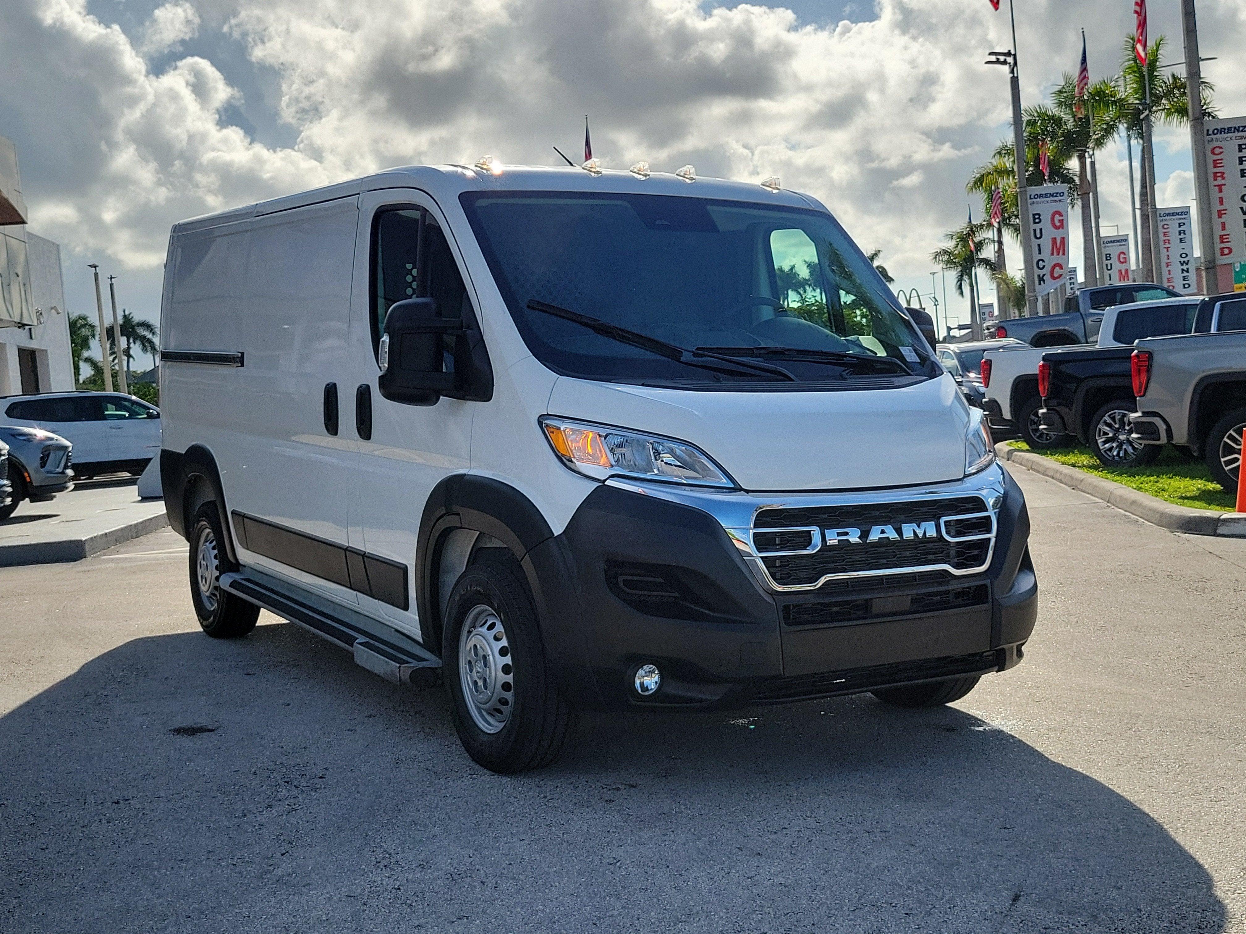 2025 RAM ProMaster Cargo Van Tradesman